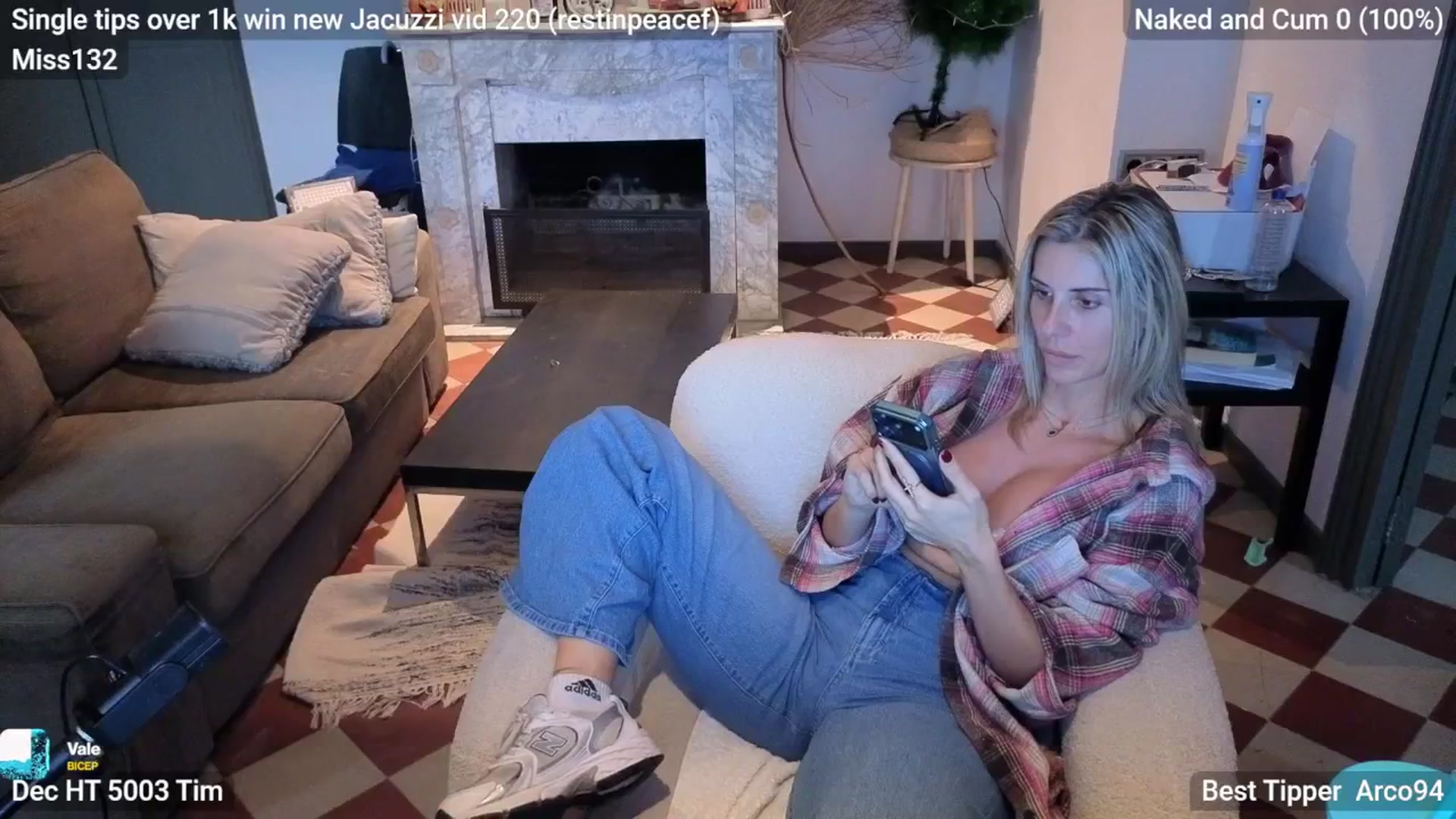Gallery image thumbnail from Its_Goddess_B's myfreecams stream on, 01/04/2026, 13:22 image 15 of 20