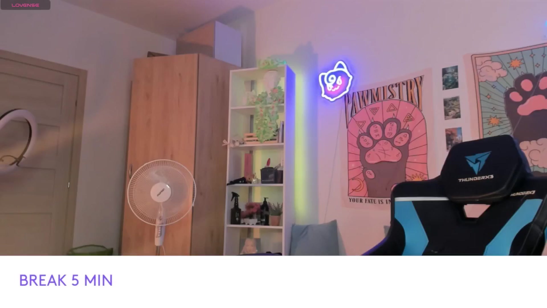 Gallery image thumbnail from Its_Nokia's myfreecams stream on, 07/09/2024, 09:21 image 8 of 20