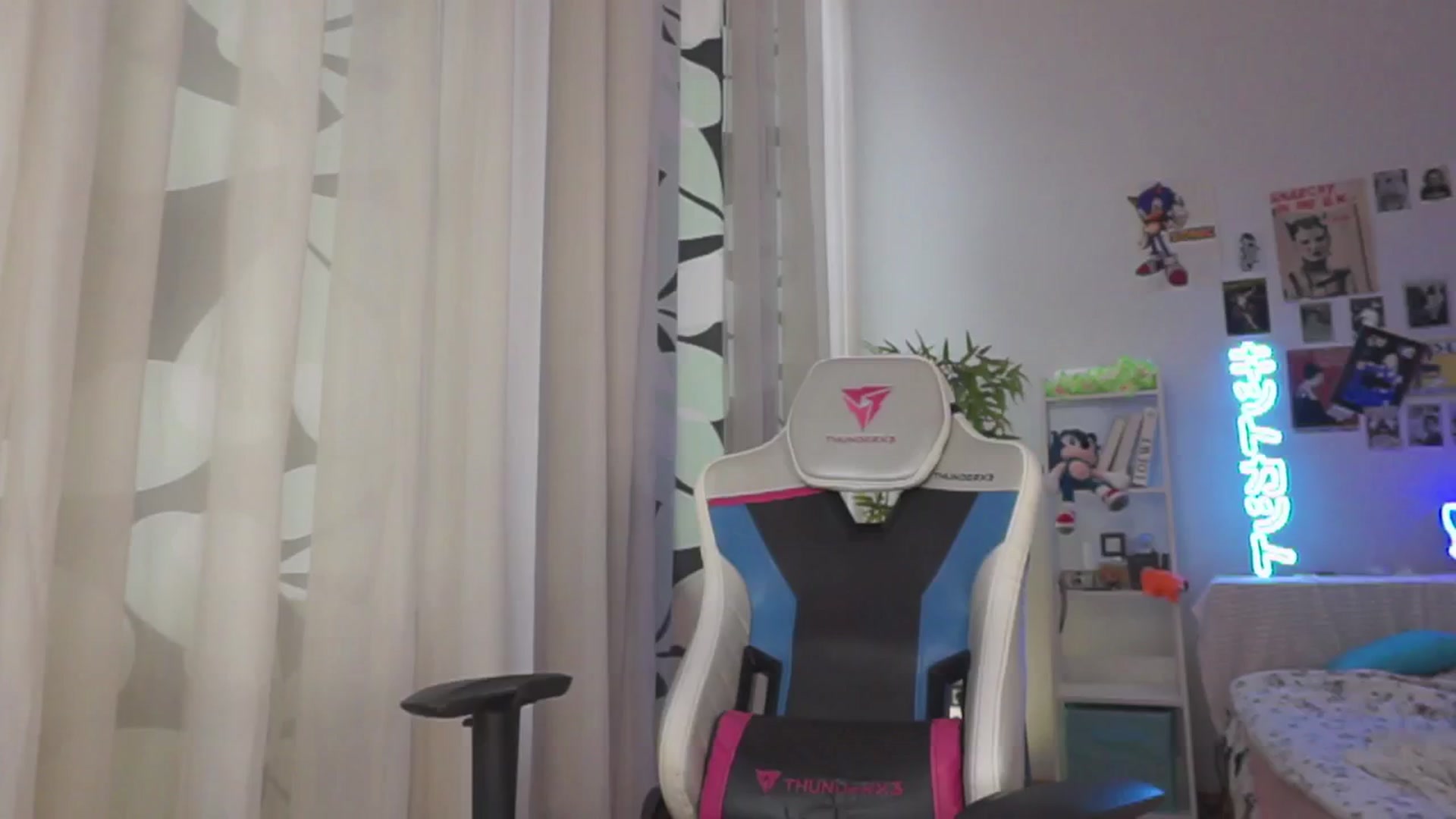 Gallery image thumbnail from Its_Nokia's myfreecams stream on, 09/11/2024, 10:27 image 10 of 20