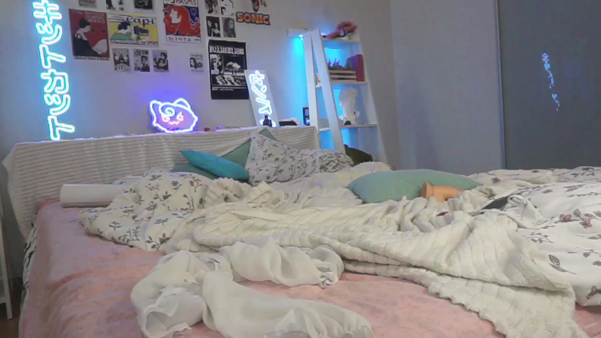 Gallery image thumbnail from Its_Nokia's myfreecams stream on, 09/14/2024, 09:46 image 5 of 20