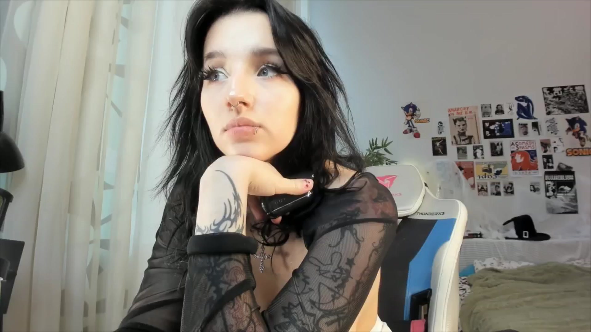 Gallery image thumbnail from Its_Nokia's myfreecams stream on, 10/27/2024, 09:05 image 4 of 20