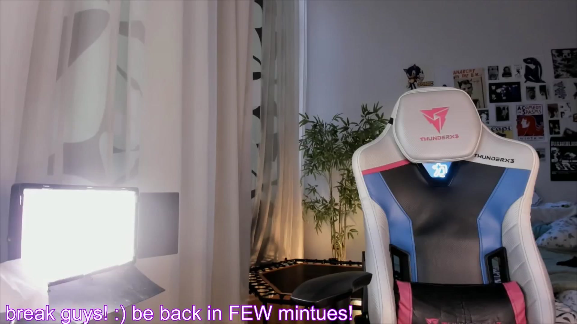 Gallery image thumbnail from Its_Nokia's myfreecams stream on, 11/24/2024, 10:00 image 9 of 20