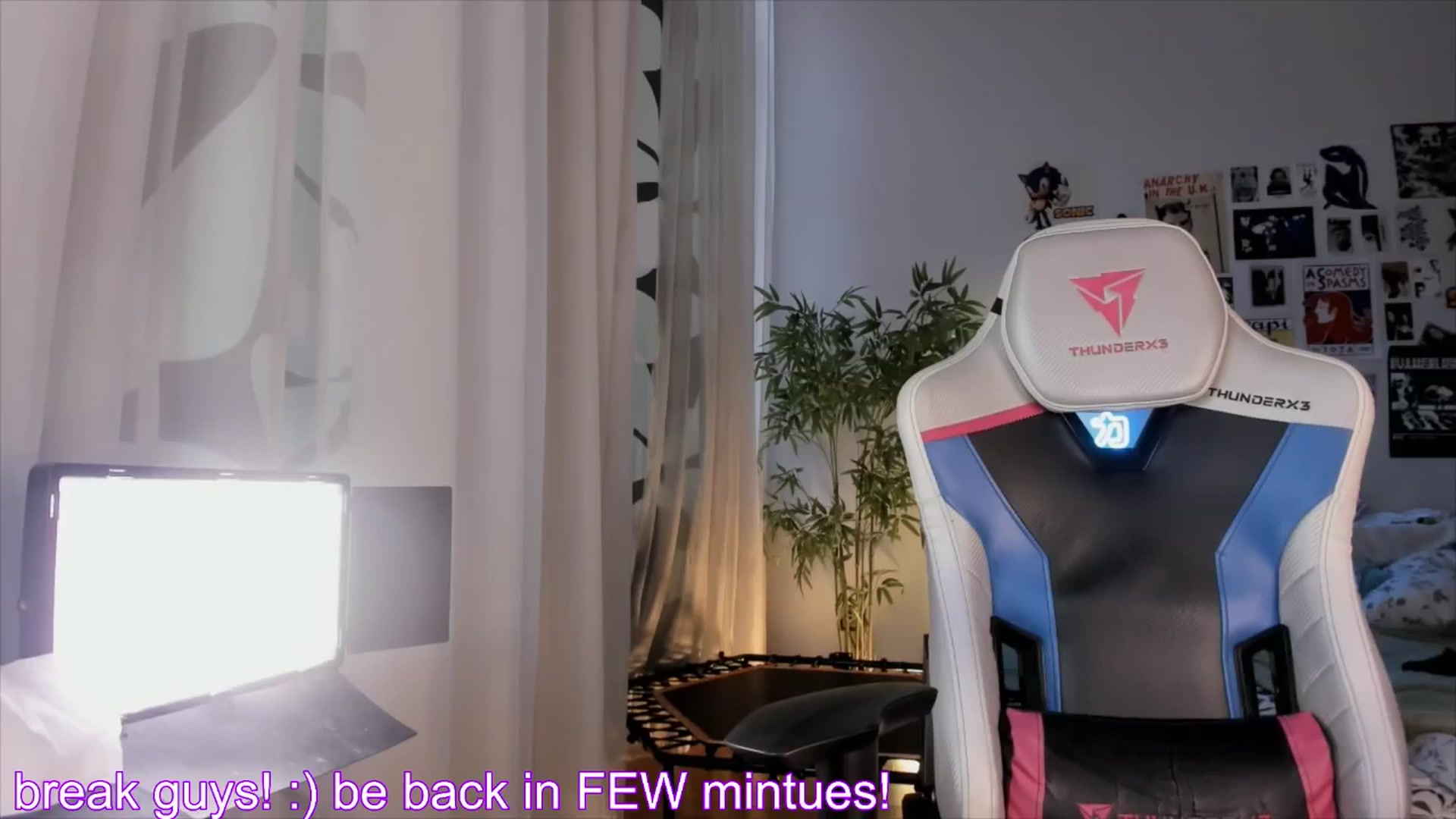 Gallery image thumbnail from Its_Nokia's myfreecams stream on, 11/24/2024, 10:00 image 10 of 20