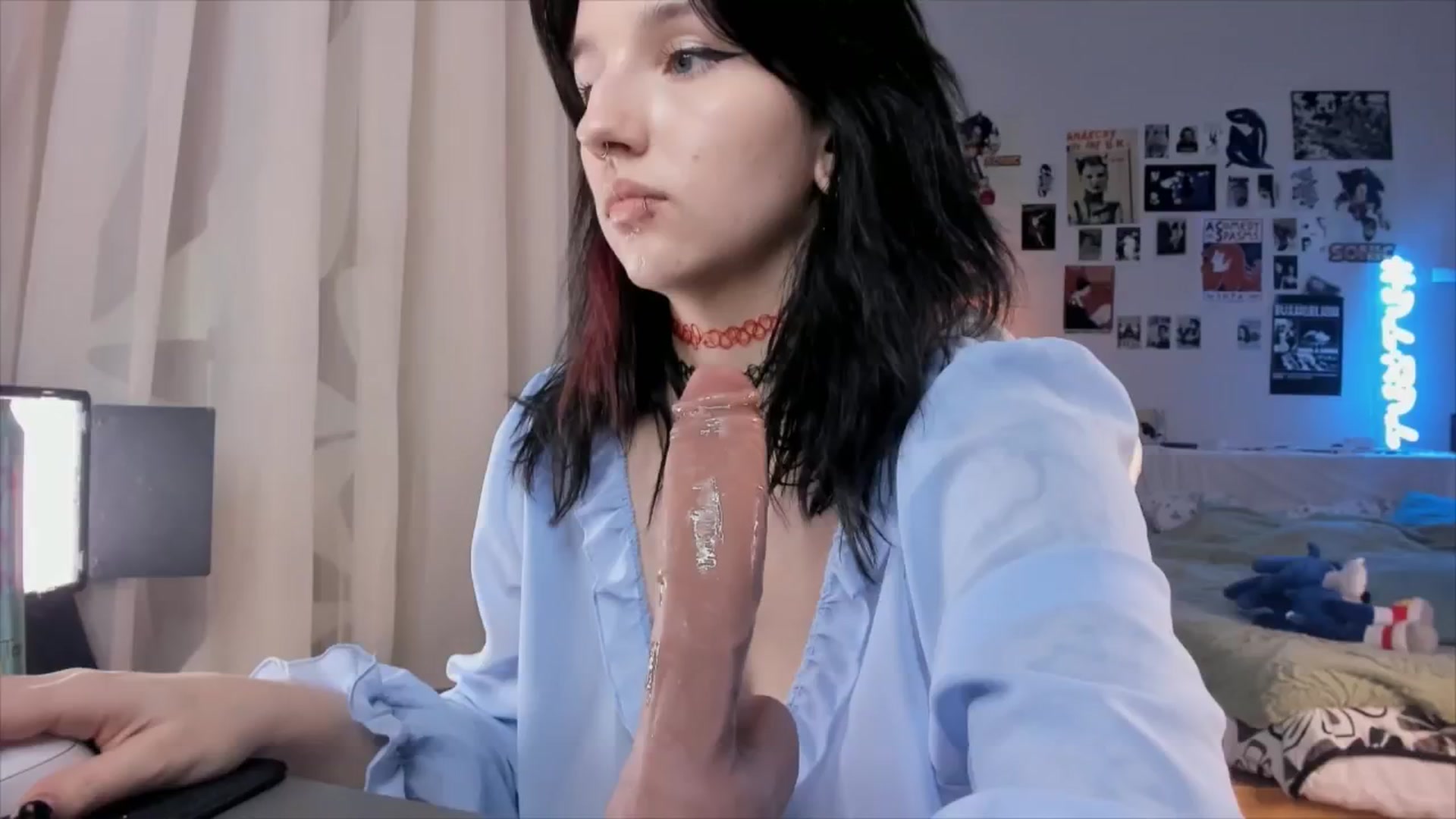 Gallery image thumbnail from Its_Nokia's myfreecams stream on, 12/15/2024, 10:25 image 15 of 20