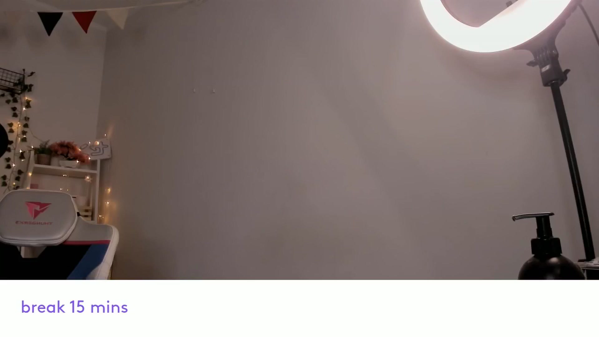 Gallery image thumbnail from Its_Nokia's myfreecams stream on, 12/26/2024, 05:52 image 18 of 20