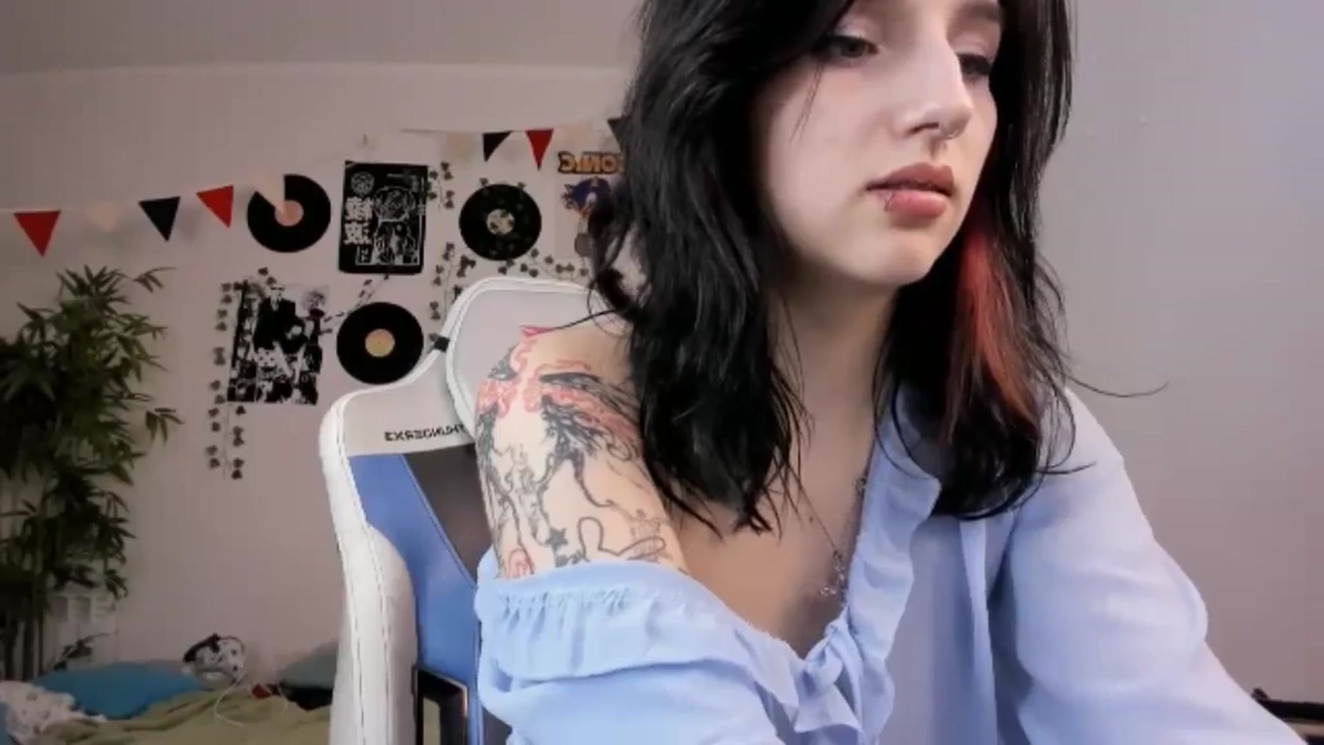 Gallery image thumbnail from Its_Nokia's myfreecams stream on, 12/27/2024, 08:38 image 6 of 20