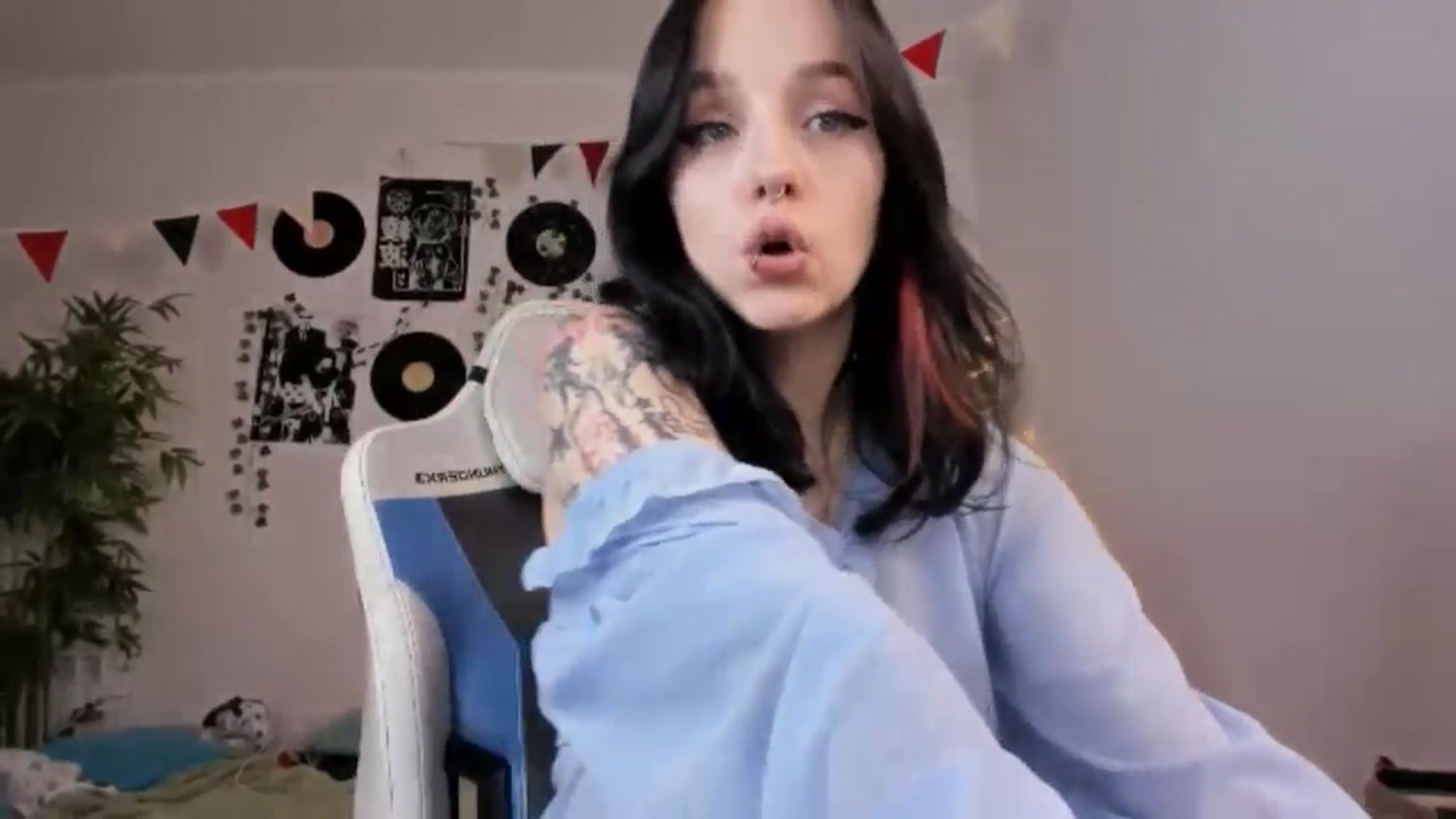 Gallery image thumbnail from Its_Nokia's myfreecams stream on, 12/27/2024, 08:38 image 7 of 20