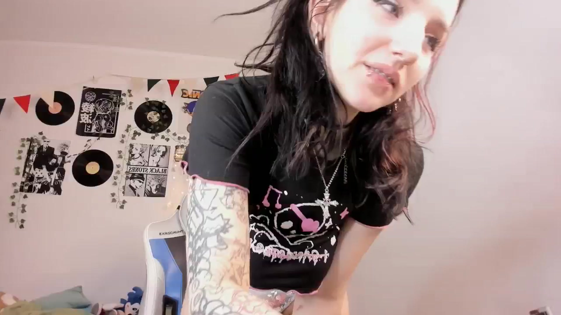 Gallery image thumbnail from Its_Nokia's myfreecams stream on, 12/30/2024, 08:39 image 16 of 20