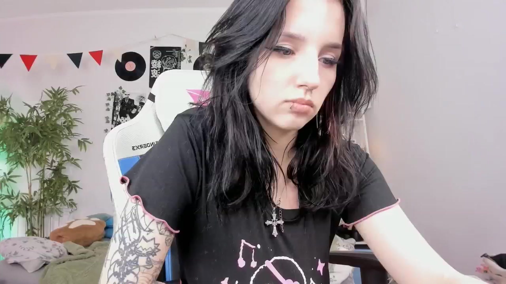Gallery image thumbnail from Its_Nokia's myfreecams stream on, 02/06/2025, 09:50 image 4 of 20