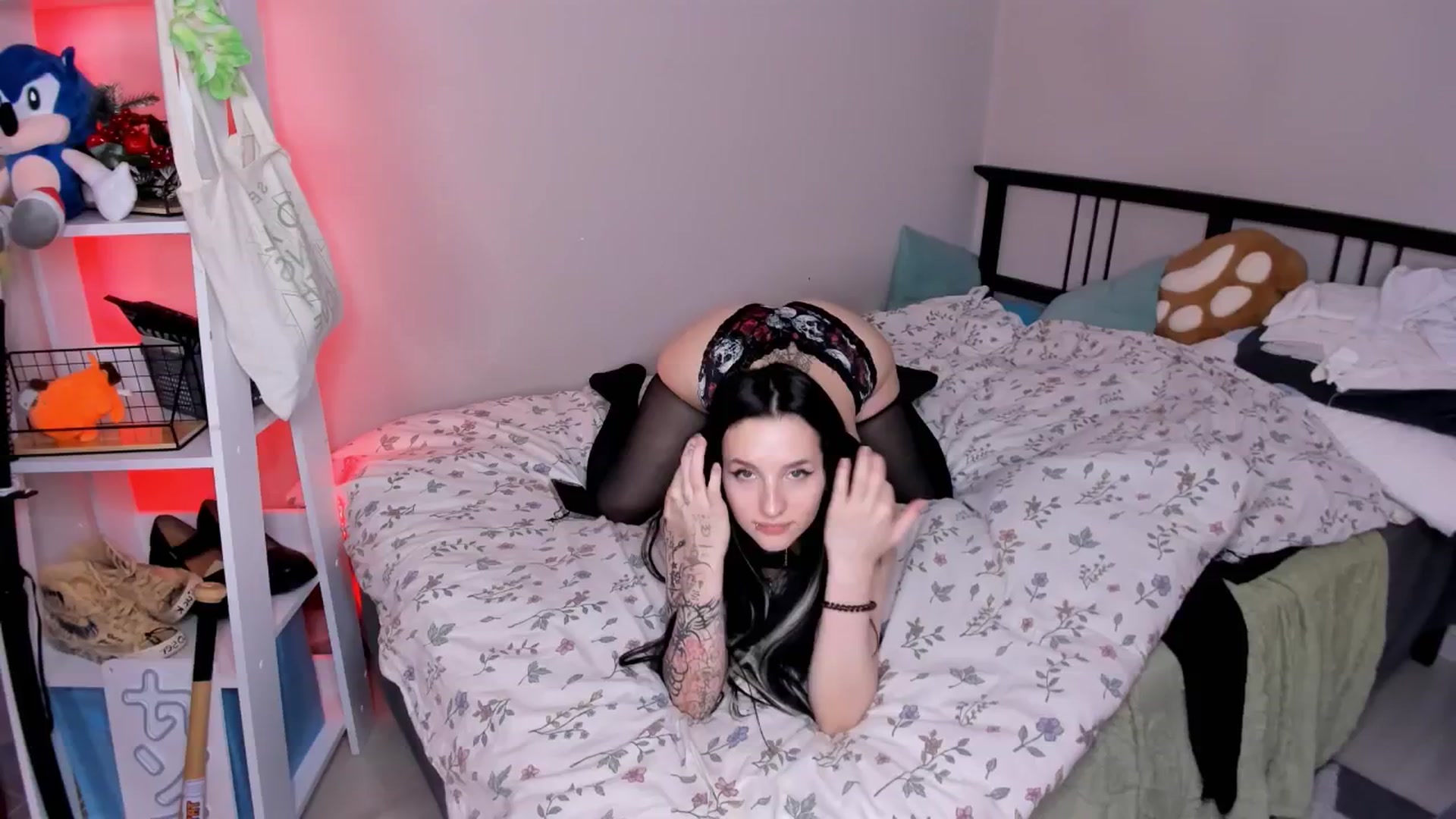 Gallery image thumbnail from Its_Nokia's myfreecams stream on, 03/06/2025, 09:22 image 16 of 20