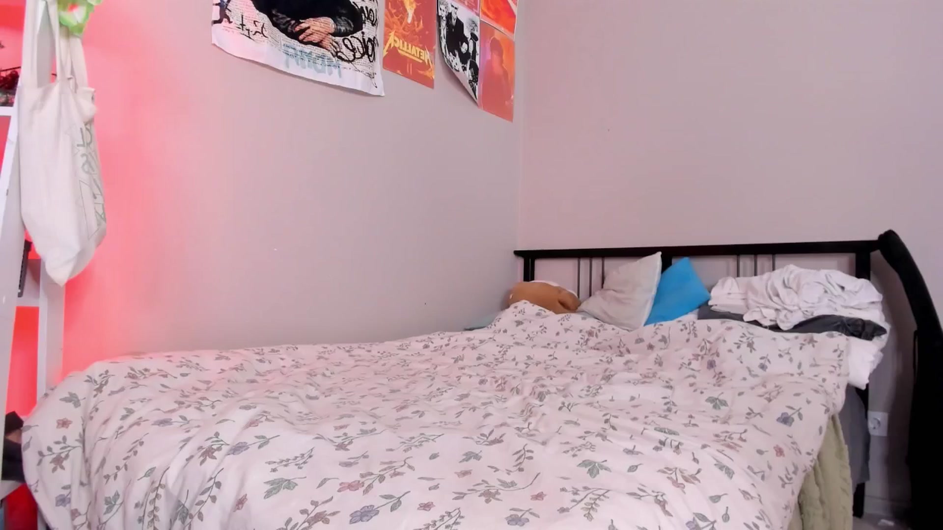Gallery image thumbnail from Its_Nokia's myfreecams stream on, 03/12/2025, 08:00 image 9 of 20