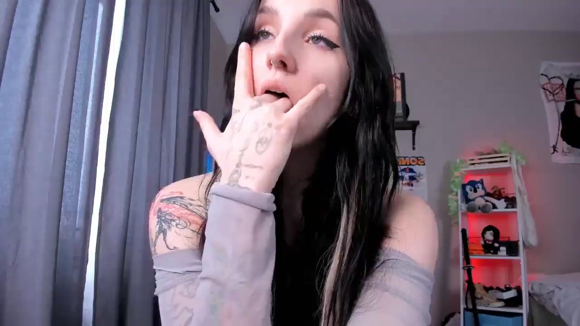 Gallery image thumbnail from Its_Nokia's myfreecams stream on, 04/10/2025, 10:01 image 19 of 20