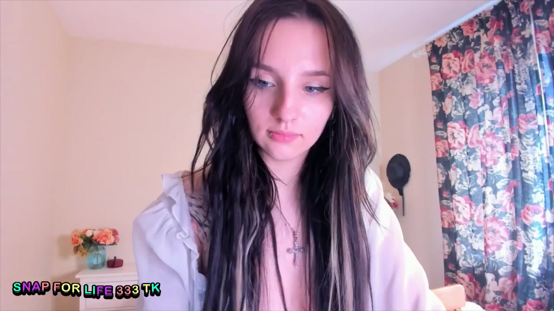 Gallery image thumbnail from Its_Nokia's myfreecams stream on, 04/28/2025, 10:41 image 3 of 20