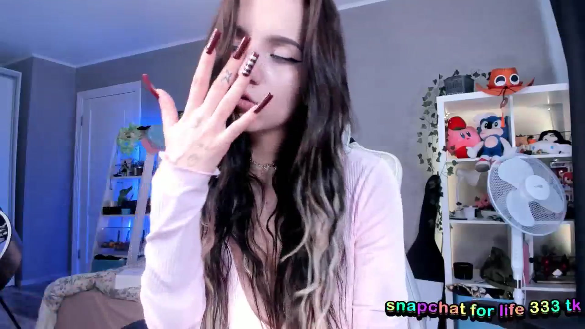 Gallery image thumbnail from Its_Nokia's myfreecams stream on, 08/15/2025, 10:00 image 4 of 20