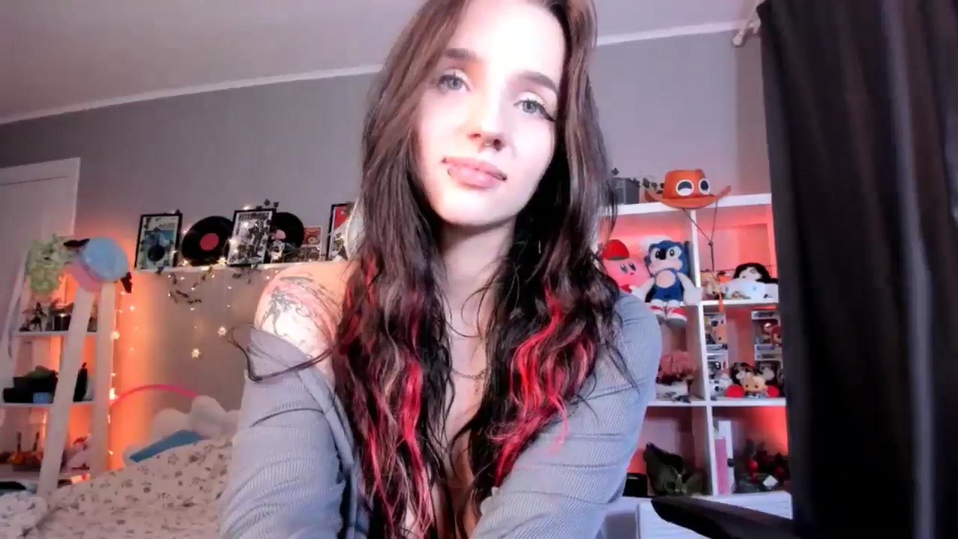 Gallery image thumbnail from Its_Nokia's myfreecams stream on, 08/31/2025, 10:03 image 18 of 20