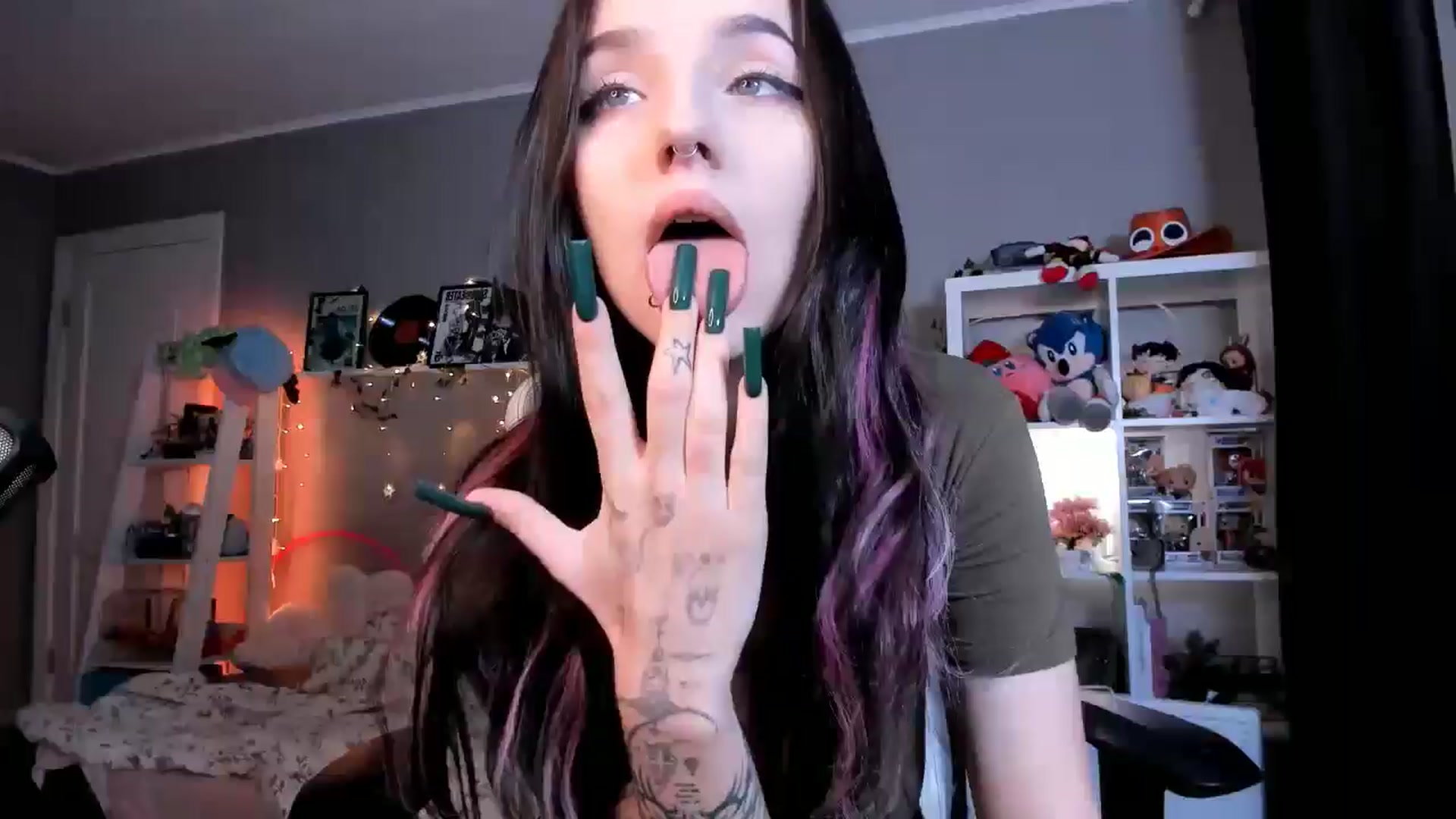 Gallery image thumbnail from Its_Nokia's myfreecams stream on, 09/15/2025, 08:47 image 1 of 20
