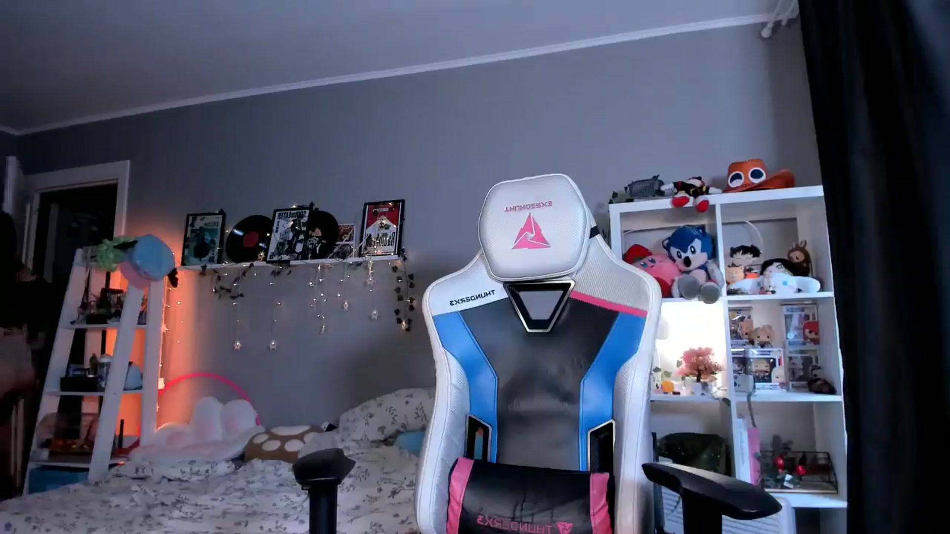 Gallery image thumbnail from Its_Nokia's myfreecams stream on, 09/17/2025, 08:38 image 3 of 20