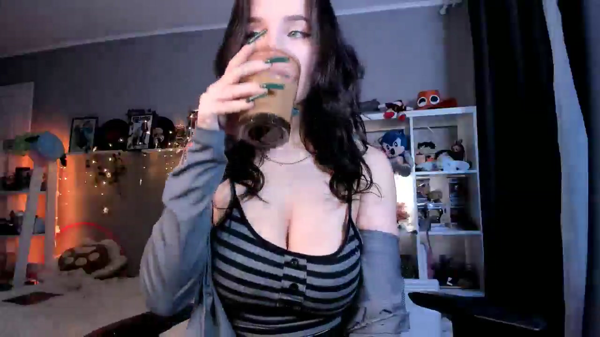 Gallery image thumbnail from Its_Nokia's myfreecams stream on, 09/18/2025, 05:53 image 4 of 20