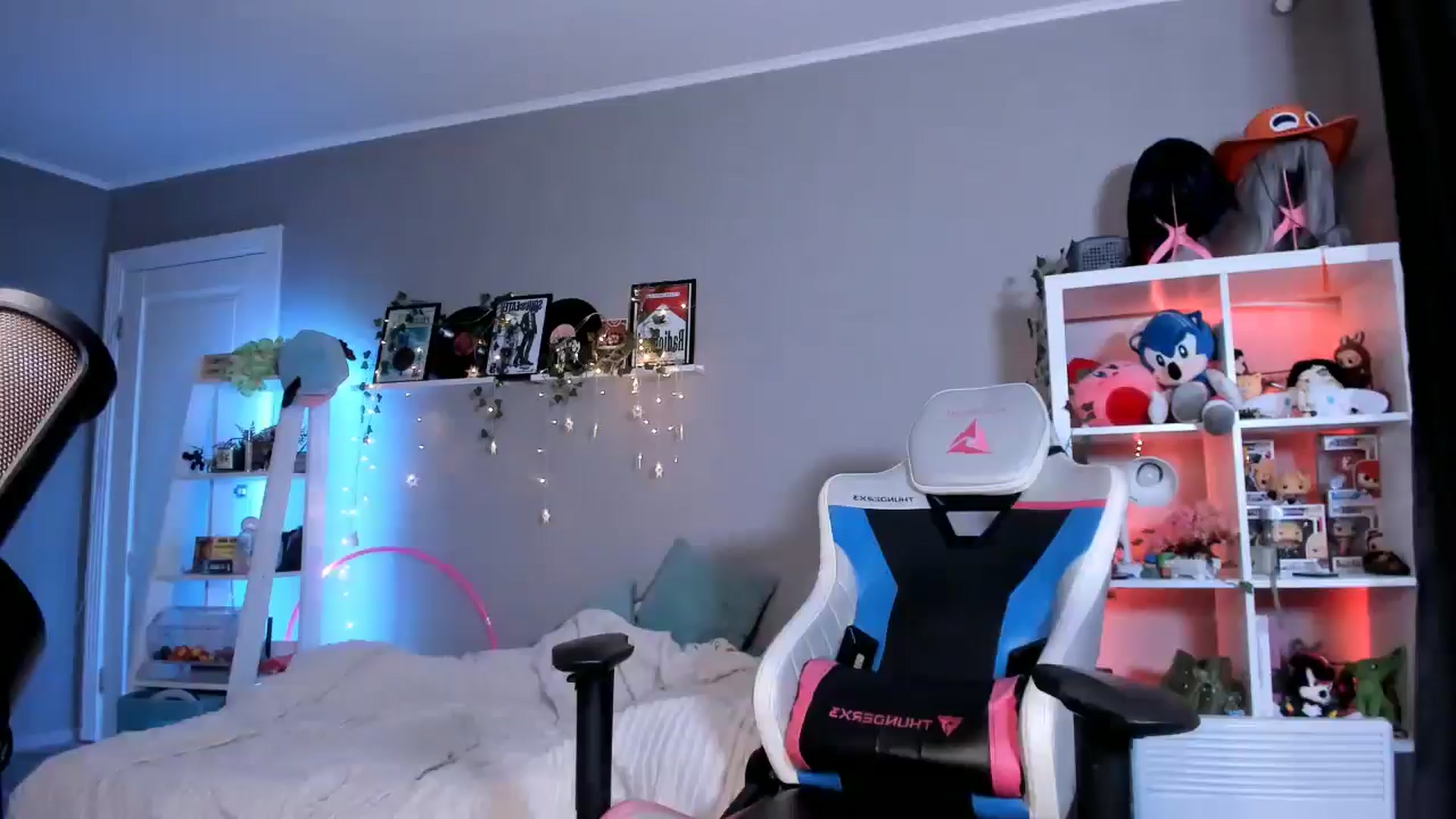 Gallery image thumbnail from Its_Nokia's myfreecams stream on, 10/14/2025, 10:03 image 4 of 20