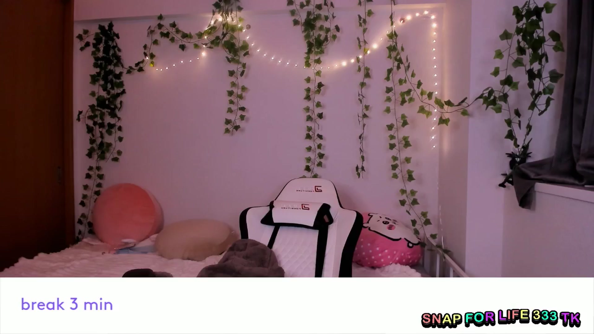 Gallery image thumbnail from Its_Nokia's myfreecams stream on, 01/28/2026, 09:04 image 3 of 20