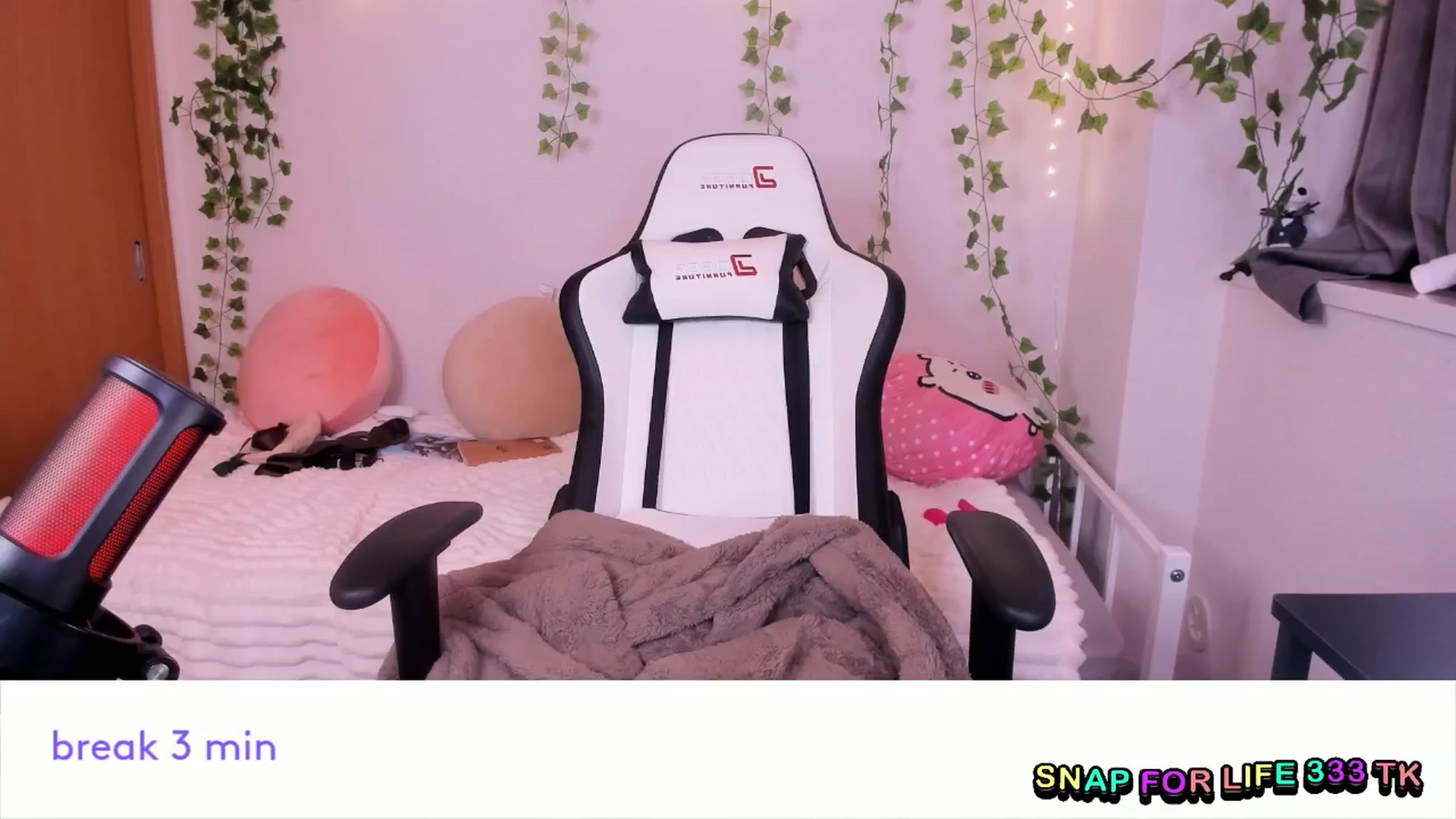 Gallery image thumbnail from Its_Nokia's myfreecams stream on, 01/30/2026, 08:46 image 12 of 20
