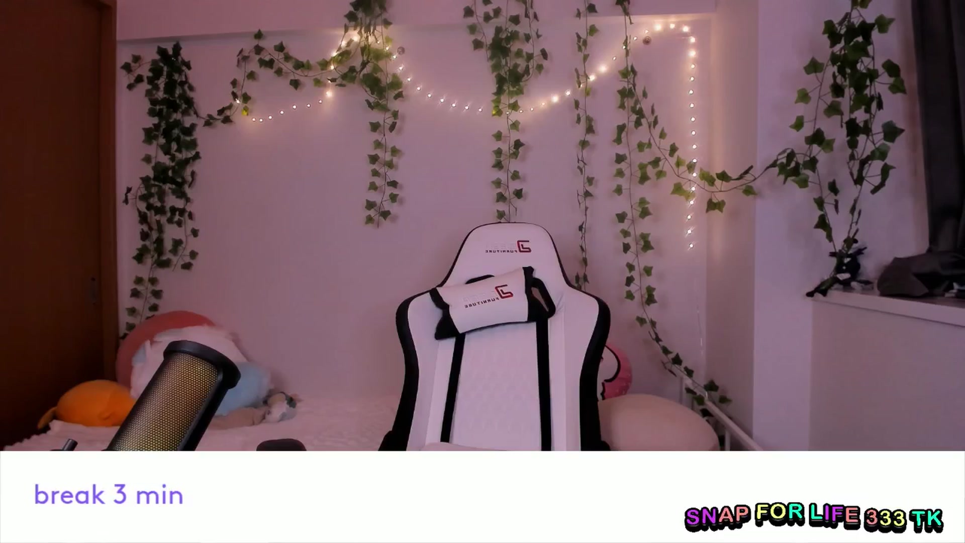 Gallery image thumbnail from Its_Nokia's myfreecams stream on, 02/06/2026, 07:36 image 10 of 20