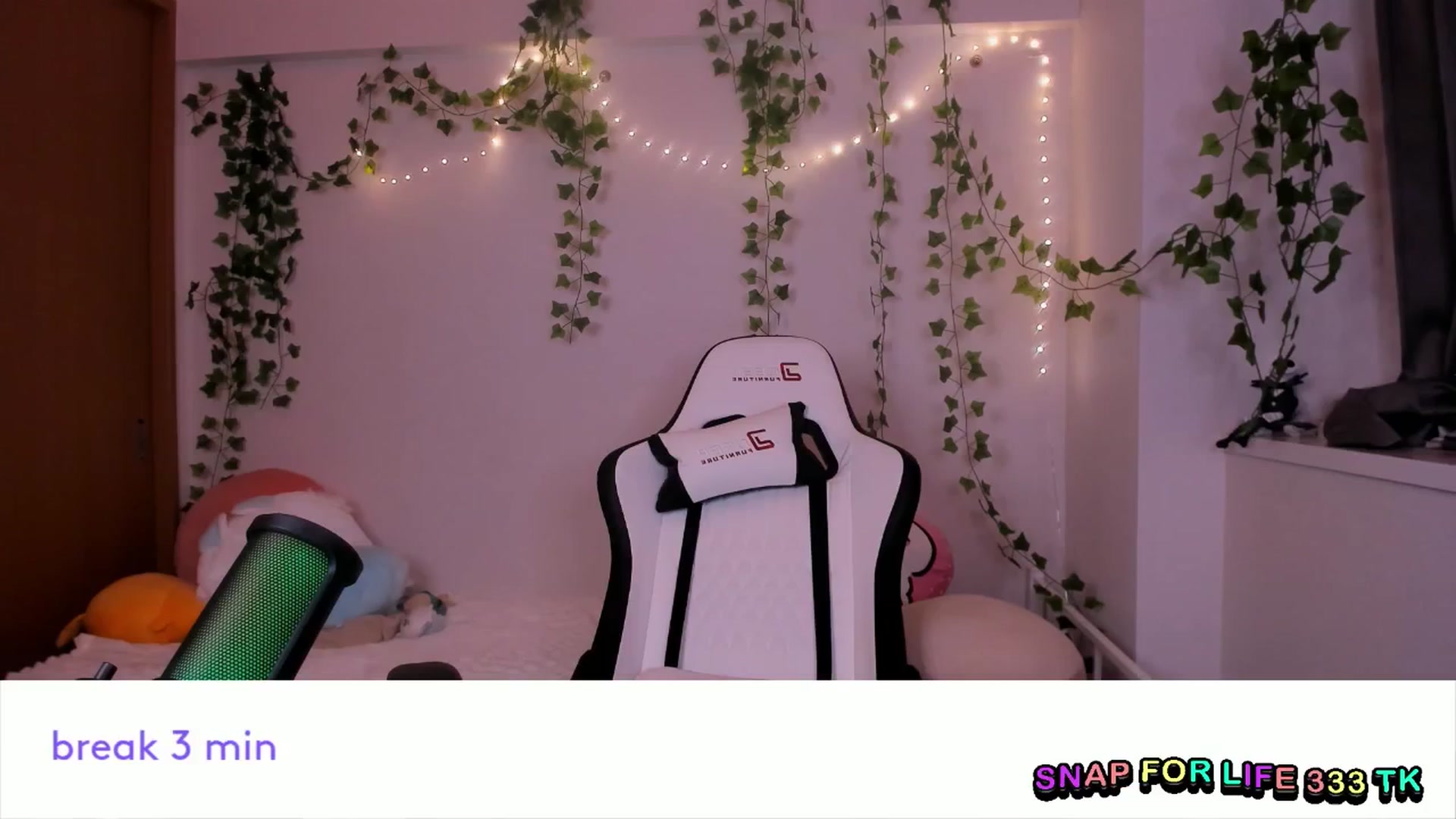 Gallery image thumbnail from Its_Nokia's myfreecams stream on, 02/06/2026, 07:36 image 9 of 20