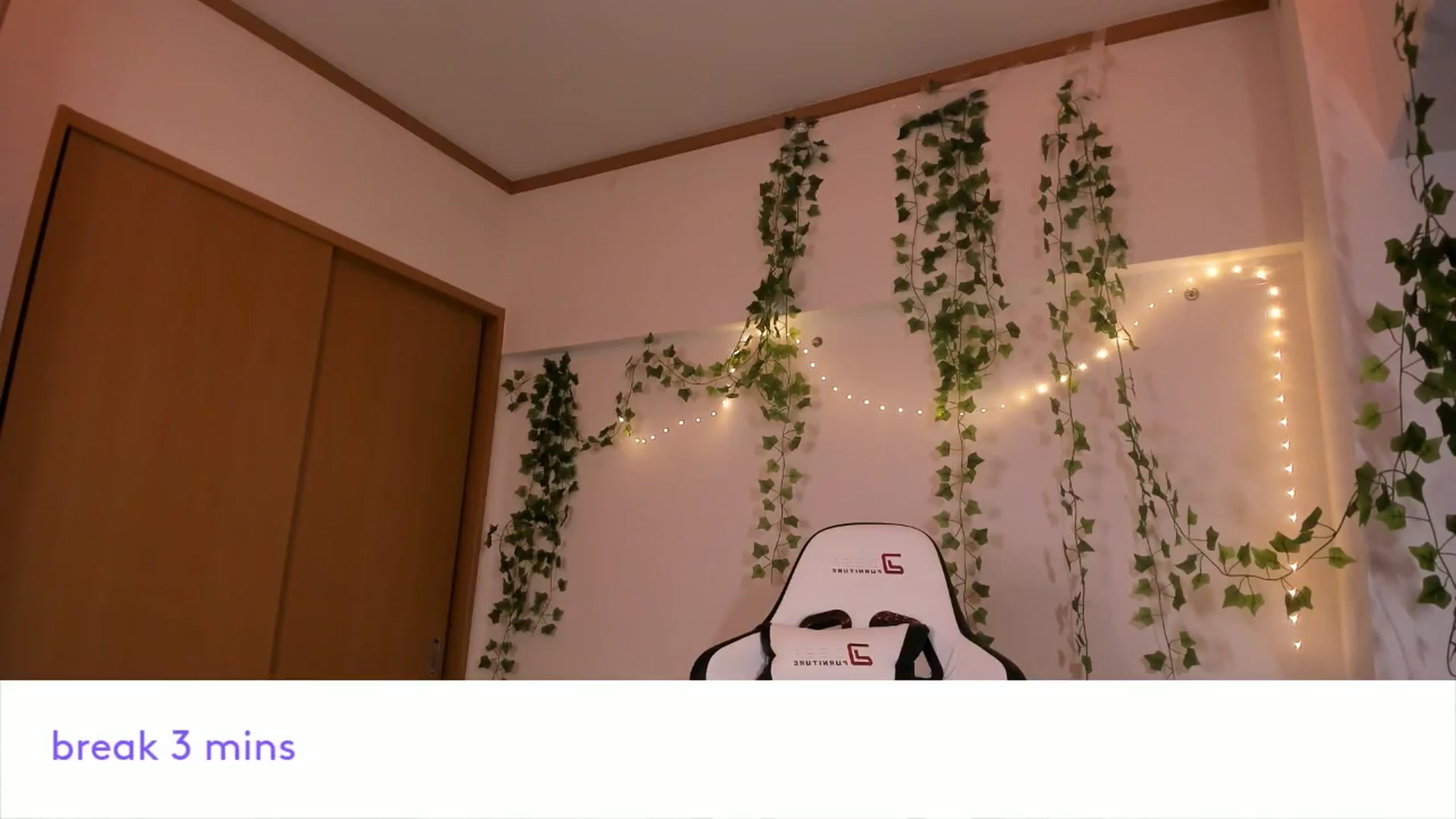Gallery image thumbnail from Its_Nokia's myfreecams stream on, 02/19/2026, 09:30 image 9 of 20