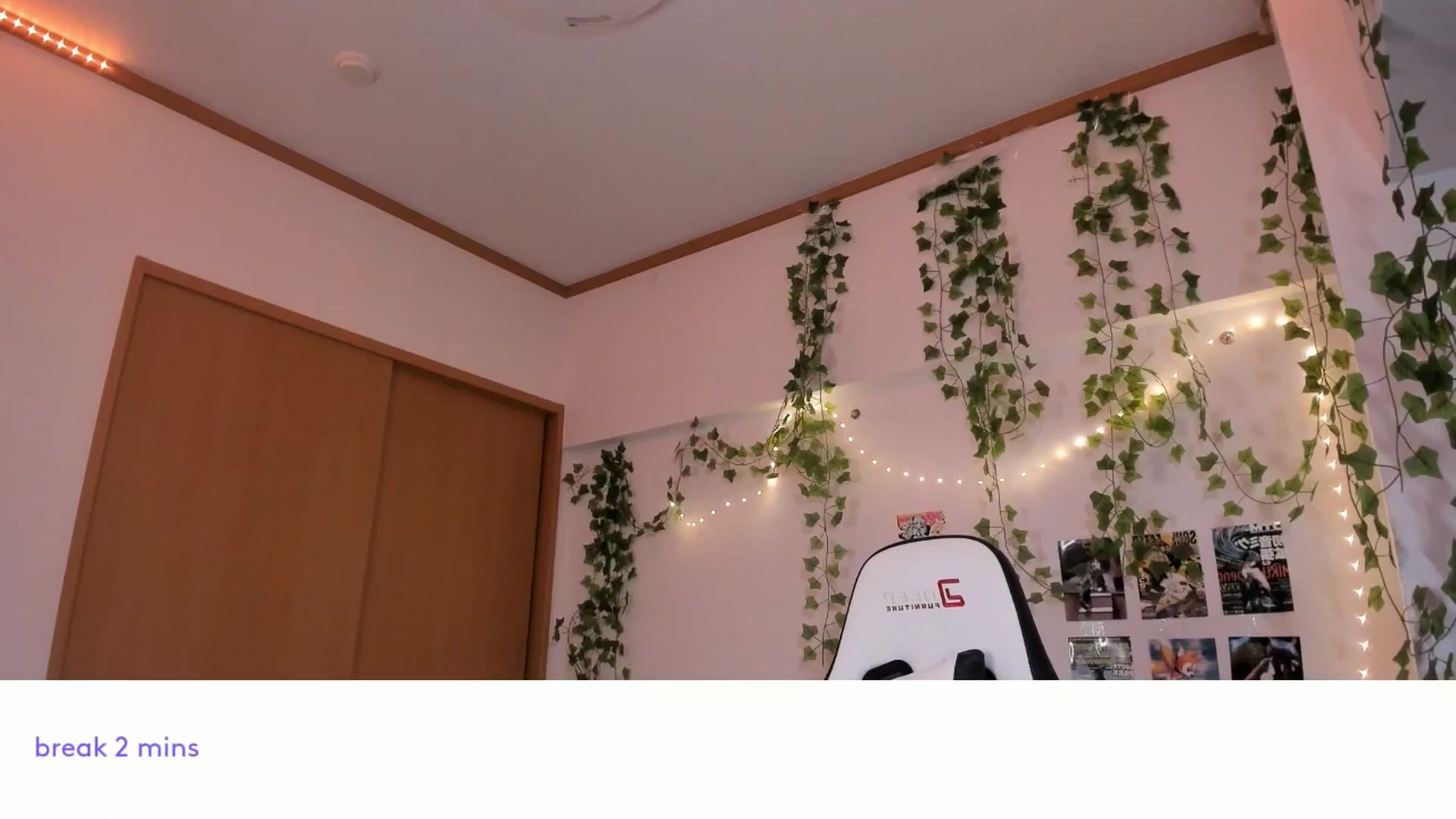 Gallery image thumbnail from Its_Nokia's myfreecams stream on, 03/19/2026, 07:59 image 4 of 20