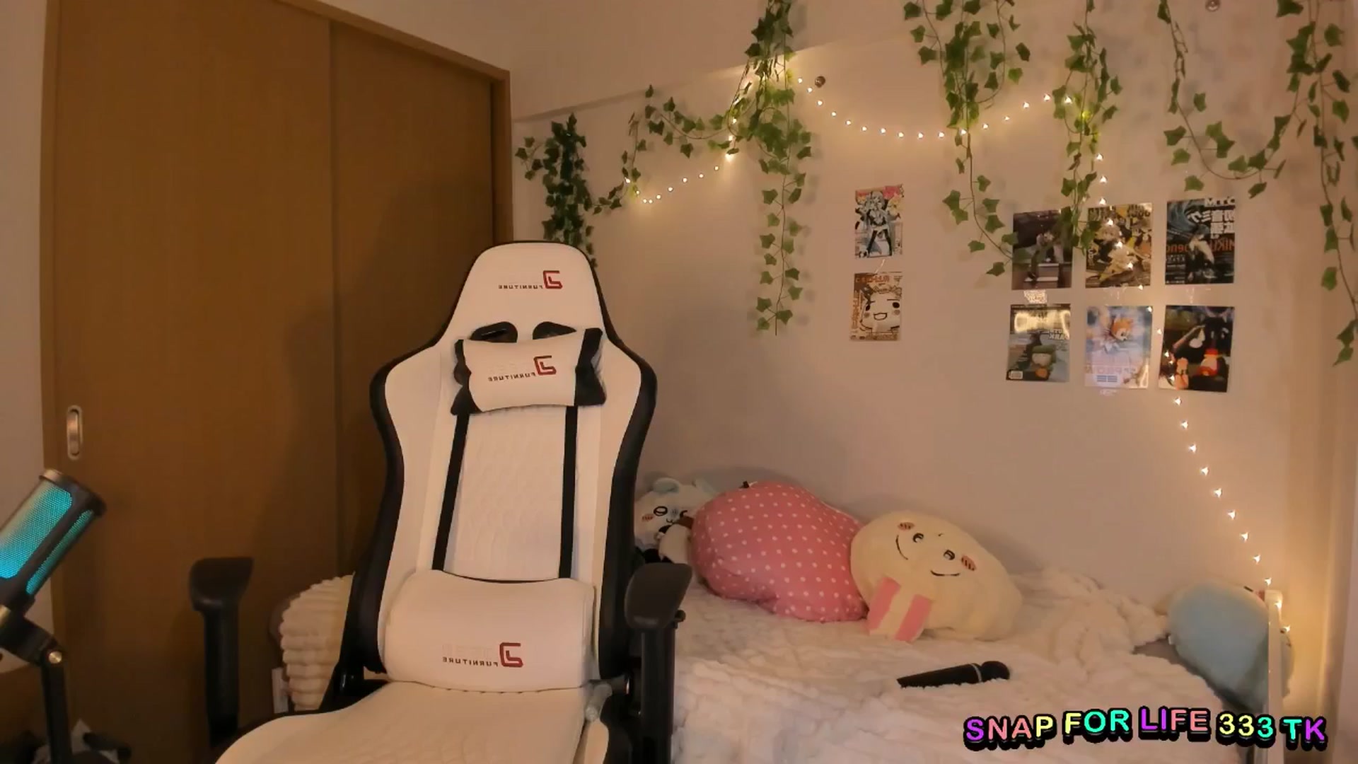 Gallery image thumbnail from Its_Nokia's myfreecams stream on, 04/08/2026, 10:03 image 11 of 20