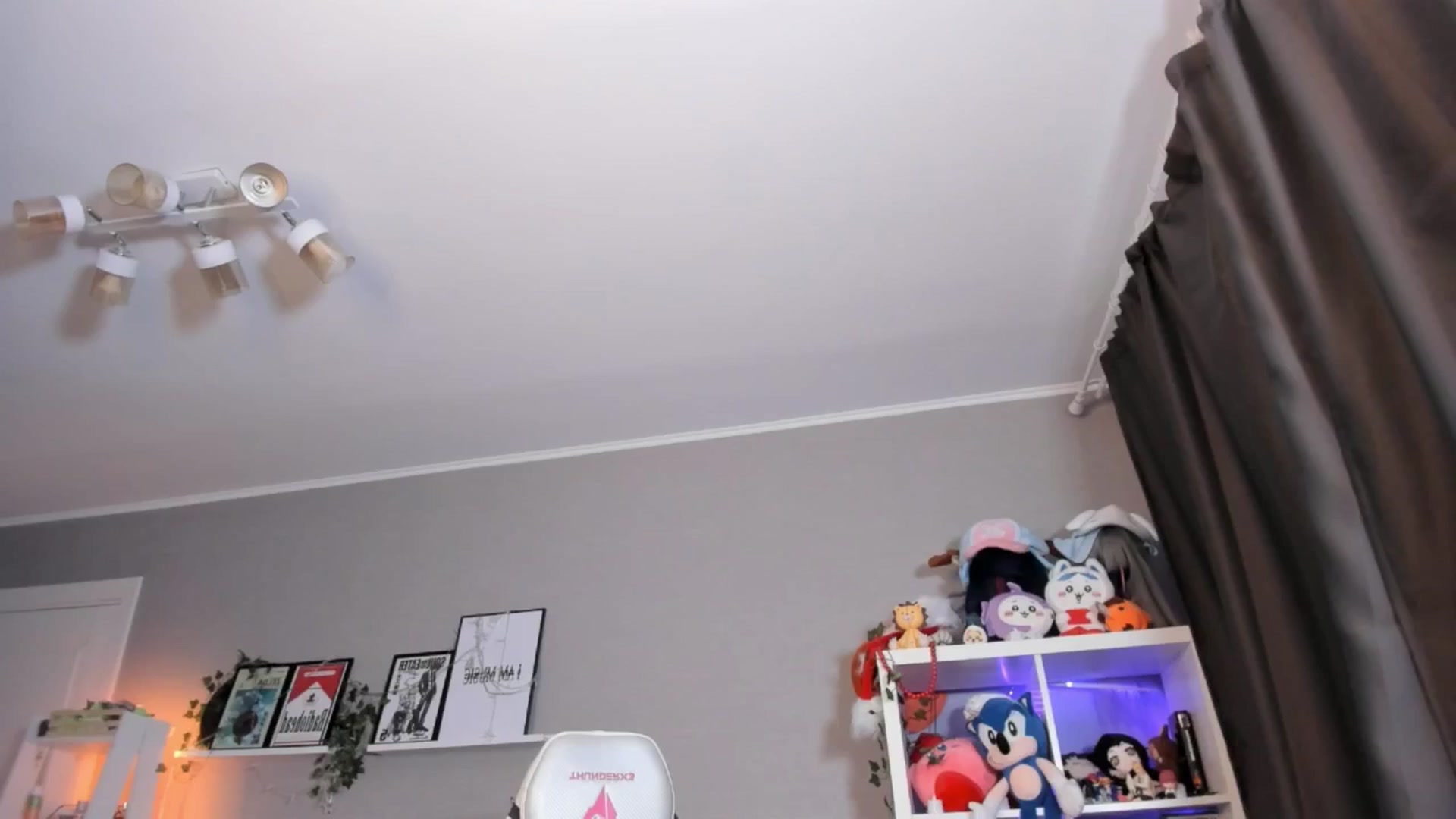 Gallery image thumbnail from Its_Nokia's myfreecams stream on, 04/26/2026, 10:05 image 4 of 20