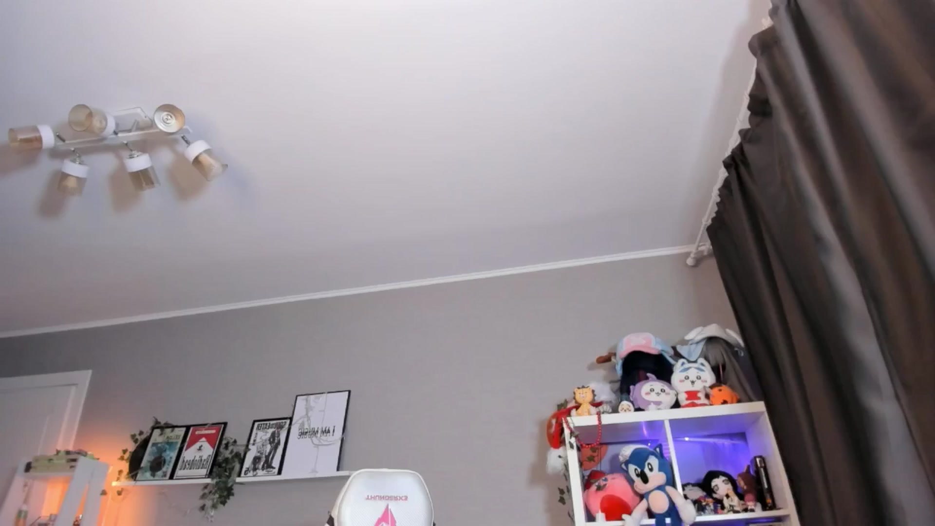 Gallery image thumbnail from Its_Nokia's myfreecams stream on, 04/26/2026, 10:05 image 1 of 20