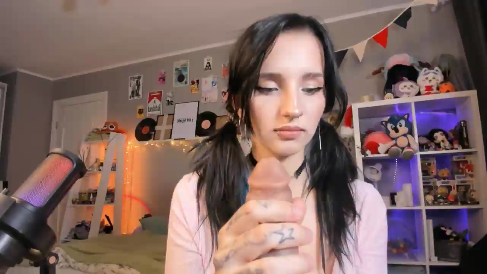 Gallery image thumbnail from Its_Nokia's myfreecams stream on, 05/11/2026, 10:01 image 10 of 20