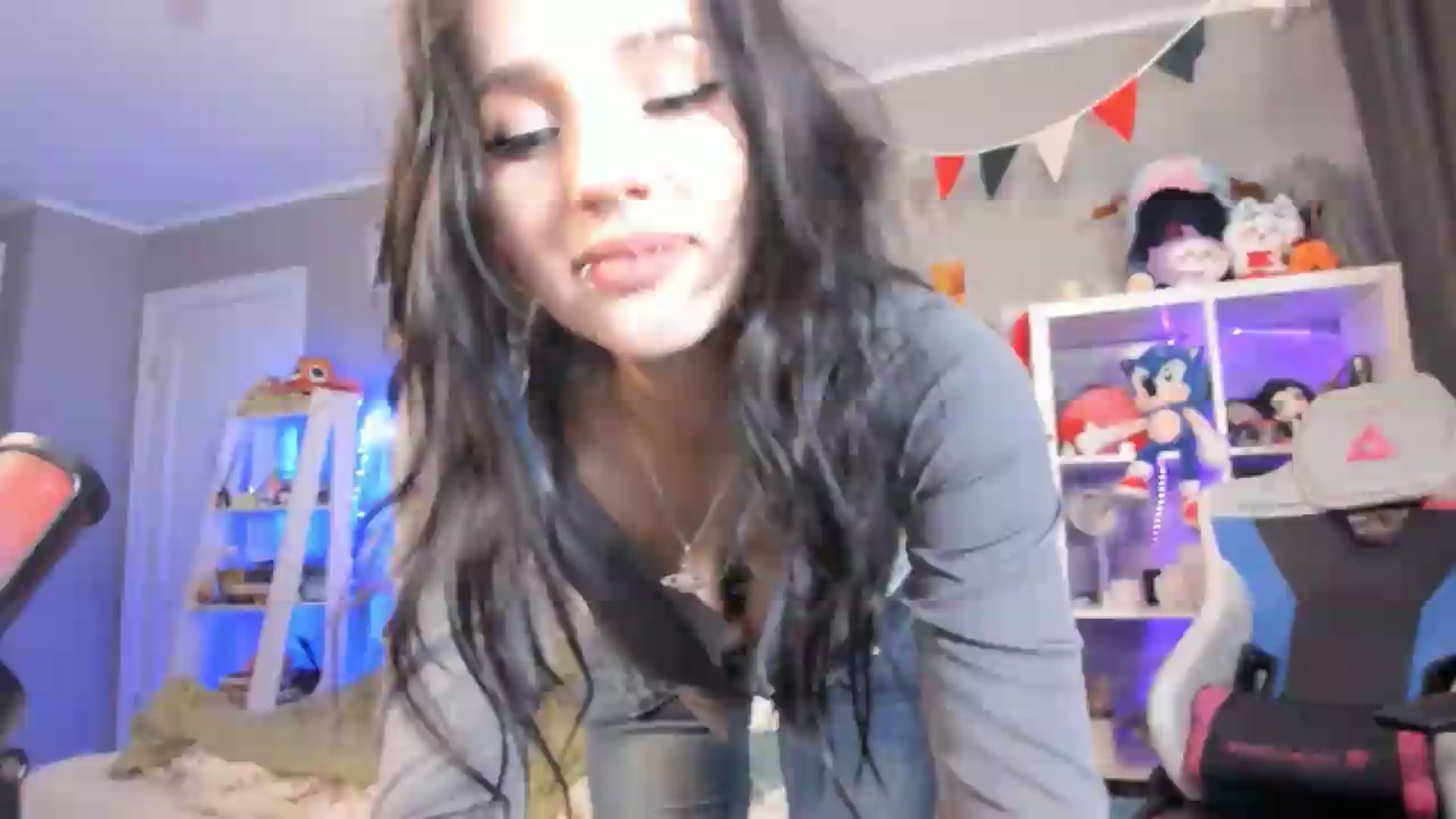 Gallery image thumbnail from Its_Nokia's myfreecams stream on, 05/17/2026, 08:19 image 19 of 20