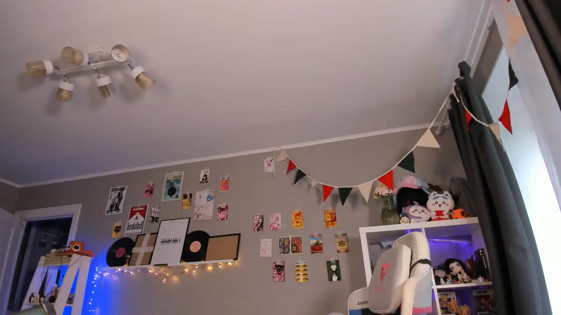 Gallery image thumbnail from Its_Nokia's myfreecams stream on, 06/12/2026, 10:05 image 7 of 20