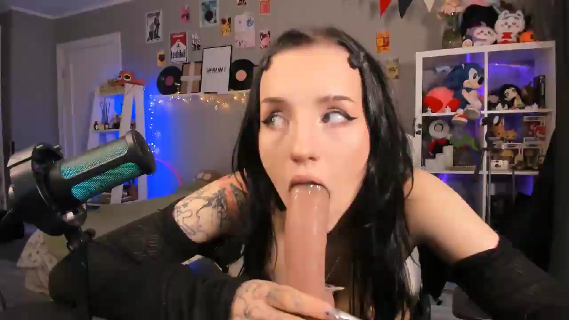 Gallery image thumbnail from Its_Nokia's myfreecams stream on, 06/13/2026, 10:06 image 1 of 20