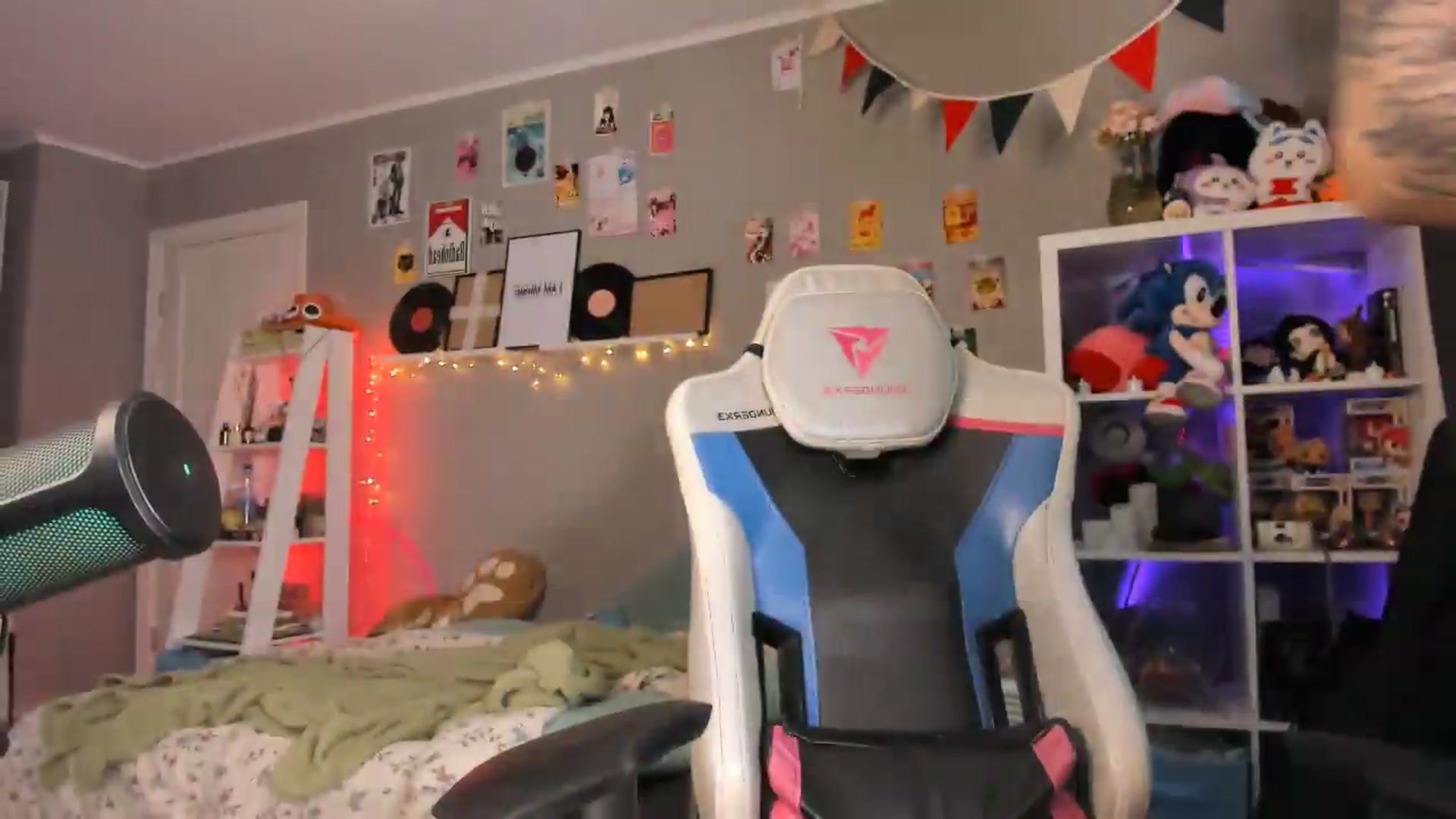 Gallery image thumbnail from Its_Nokia's myfreecams stream on, 06/14/2026, 10:04 image 7 of 20