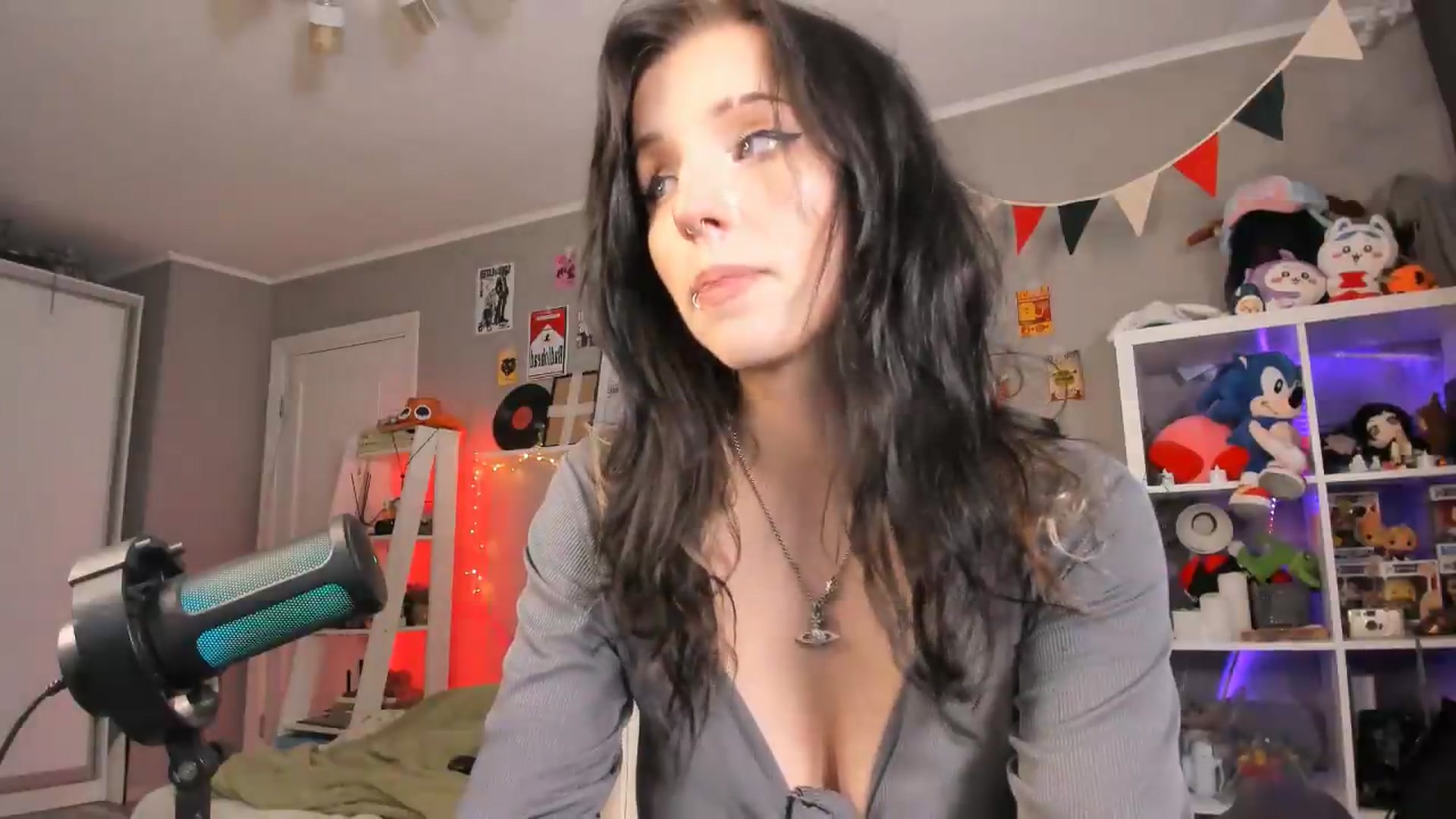 Gallery image thumbnail from Its_Nokia's myfreecams stream on, 06/19/2026, 10:05 image 17 of 20