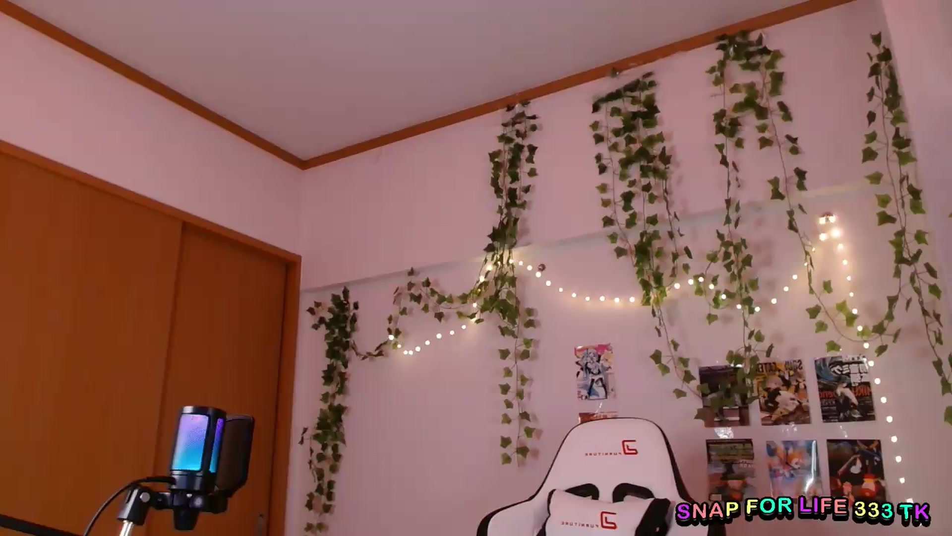 Gallery image thumbnail from Its_Nokia's myfreecams stream on, 07/06/2026, 08:08 image 3 of 20