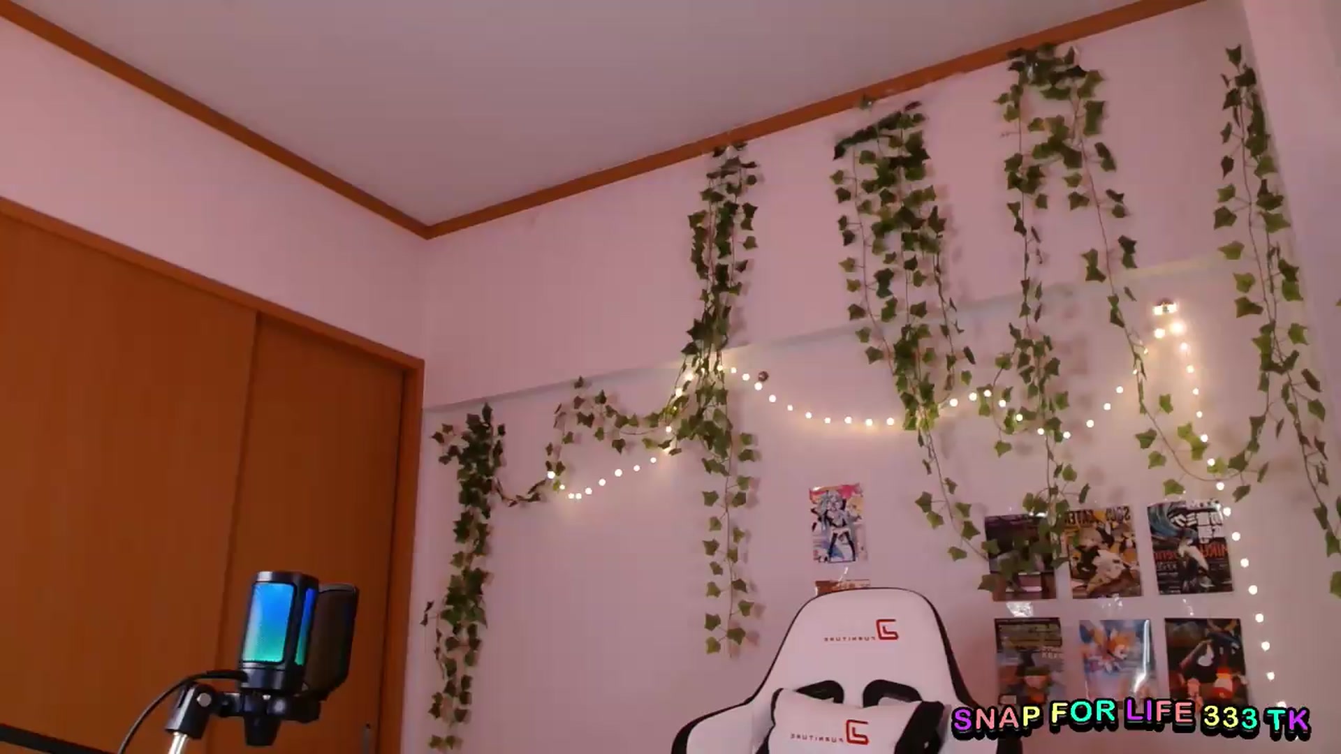 Gallery image thumbnail from Its_Nokia's myfreecams stream on, 07/06/2026, 08:08 image 9 of 20