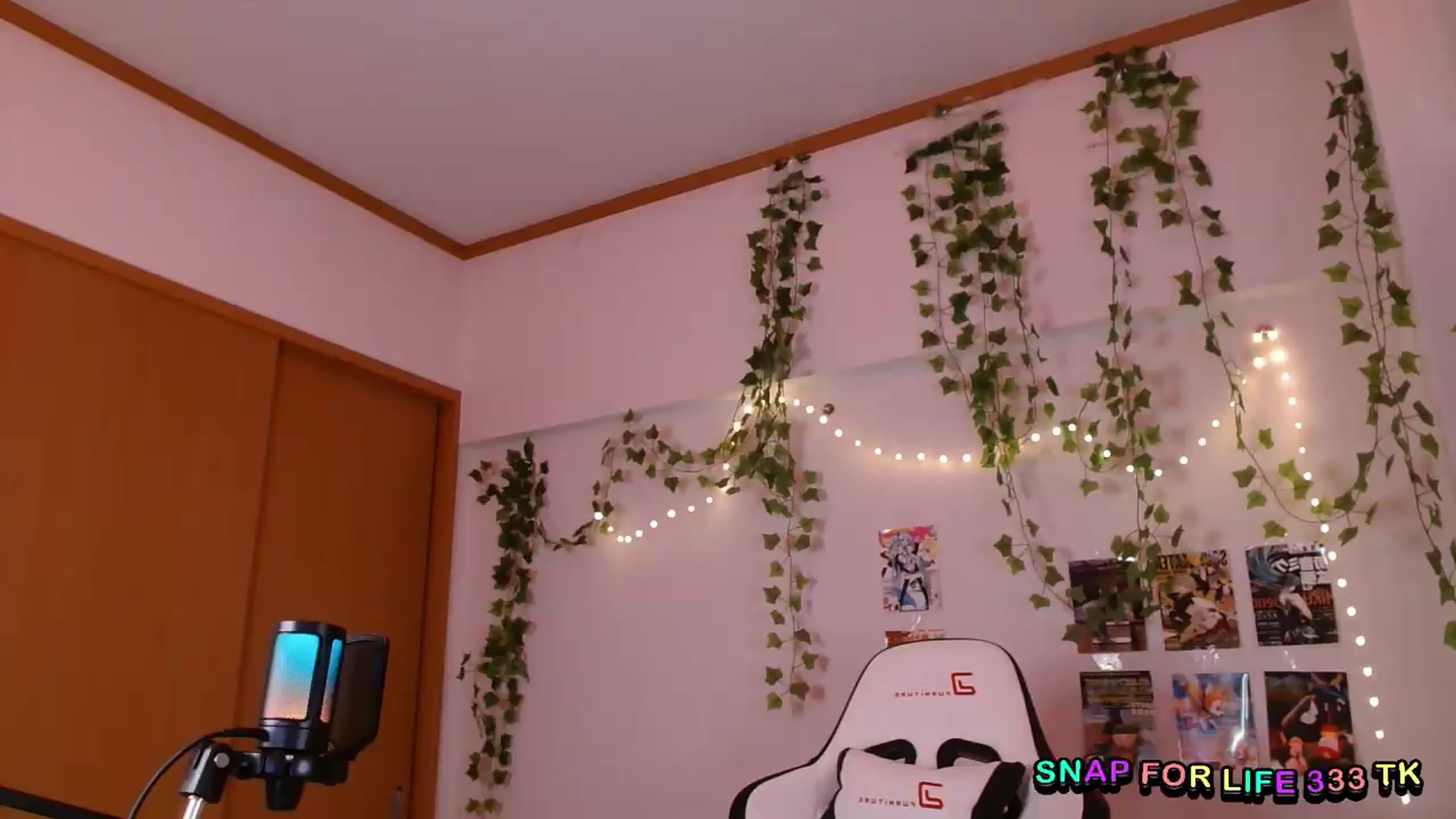 Gallery image thumbnail from Its_Nokia's myfreecams stream on, 07/06/2026, 08:08 image 13 of 20