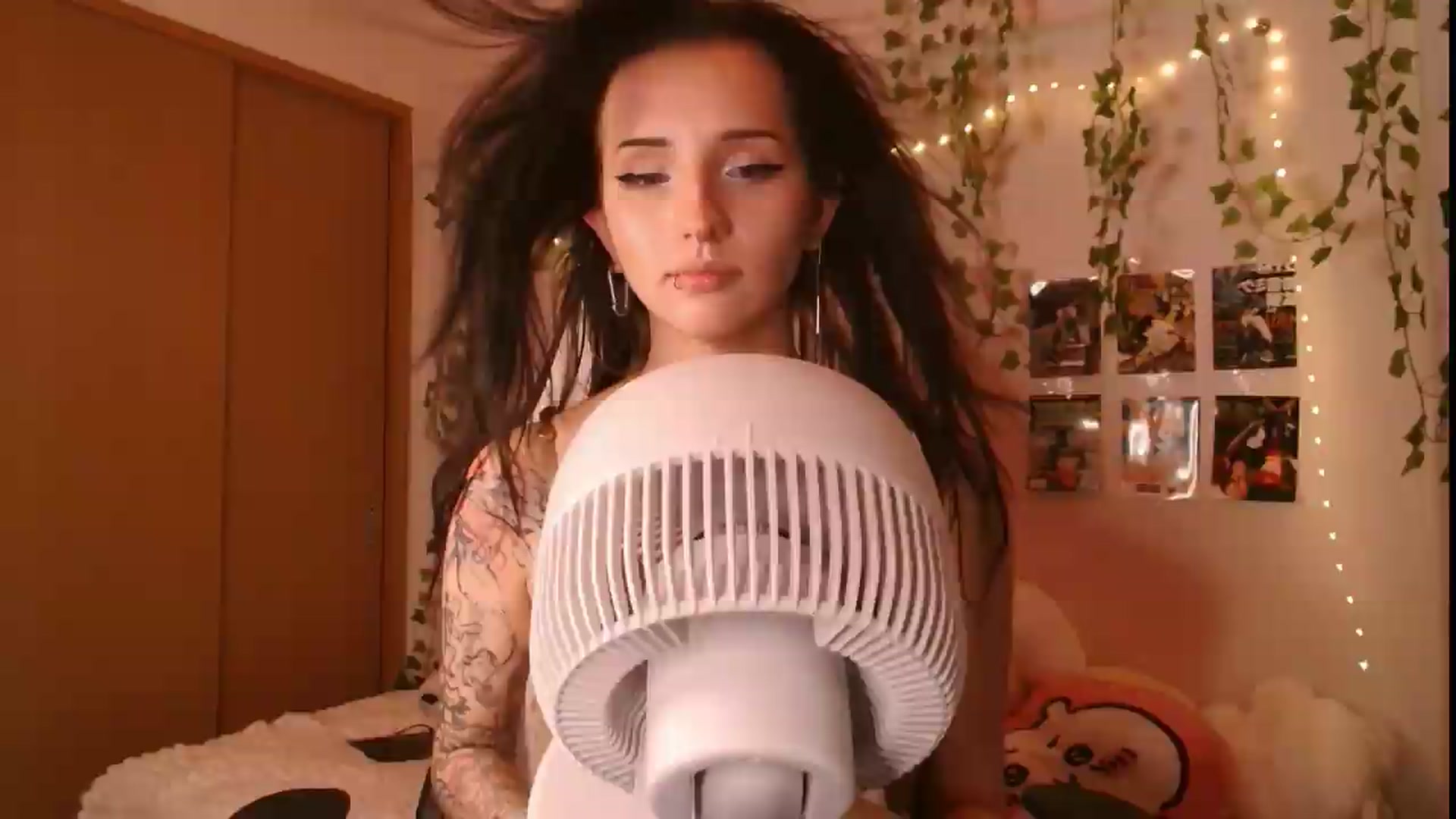 Gallery image thumbnail from Its_Nokia's myfreecams stream on, 07/24/2026, 09:58 image 17 of 20