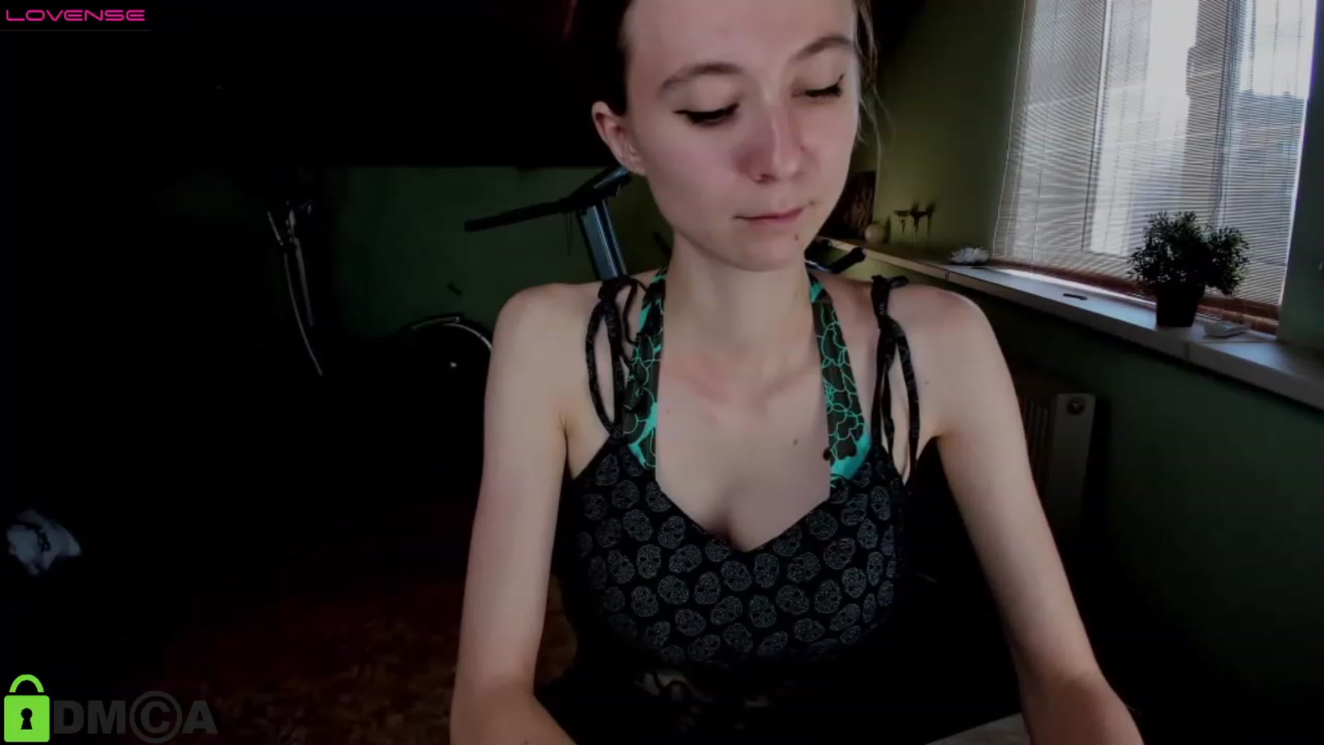 Gallery image thumbnail from Its_Sunshine's myfreecams stream on, 11/15/2022, 10:16 image 8 of 20