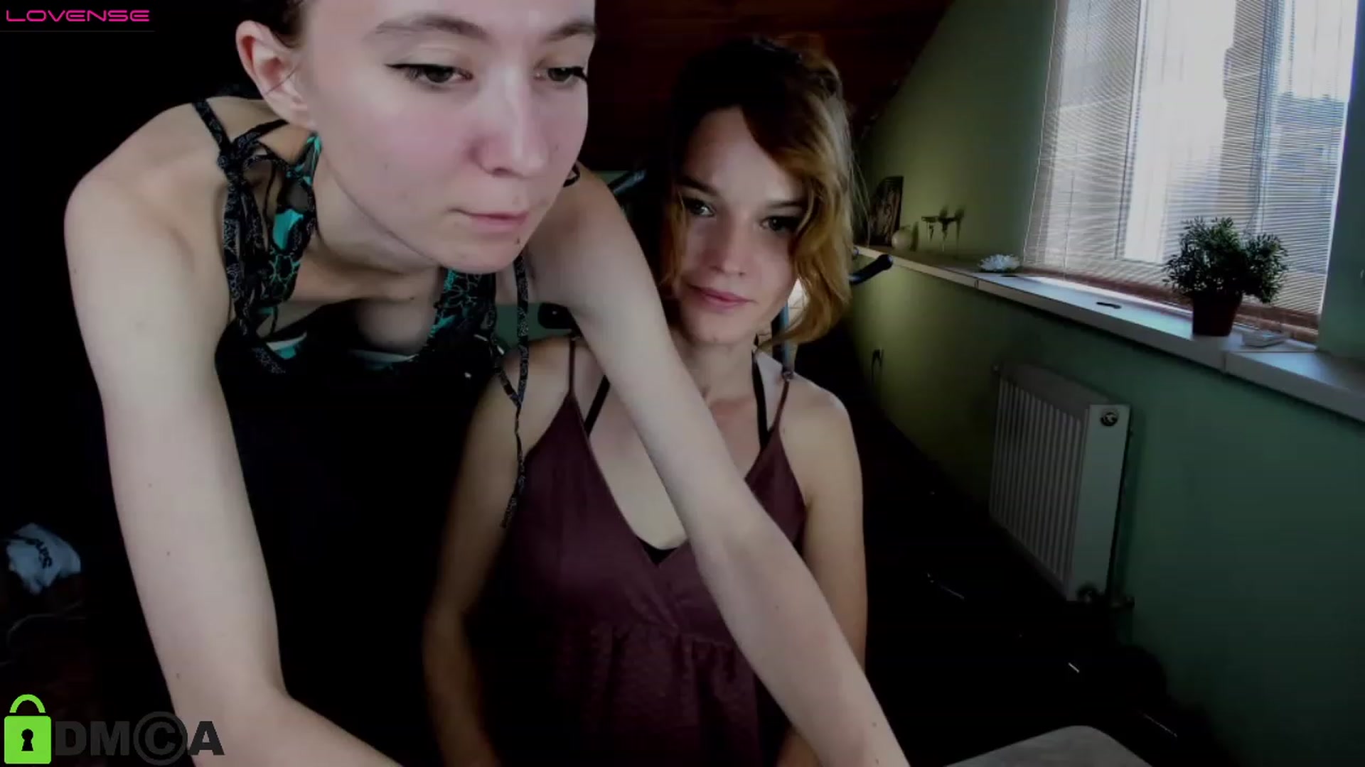 Gallery image thumbnail from Its_Sunshine's myfreecams stream on, 11/15/2022, 10:16 image 10 of 20