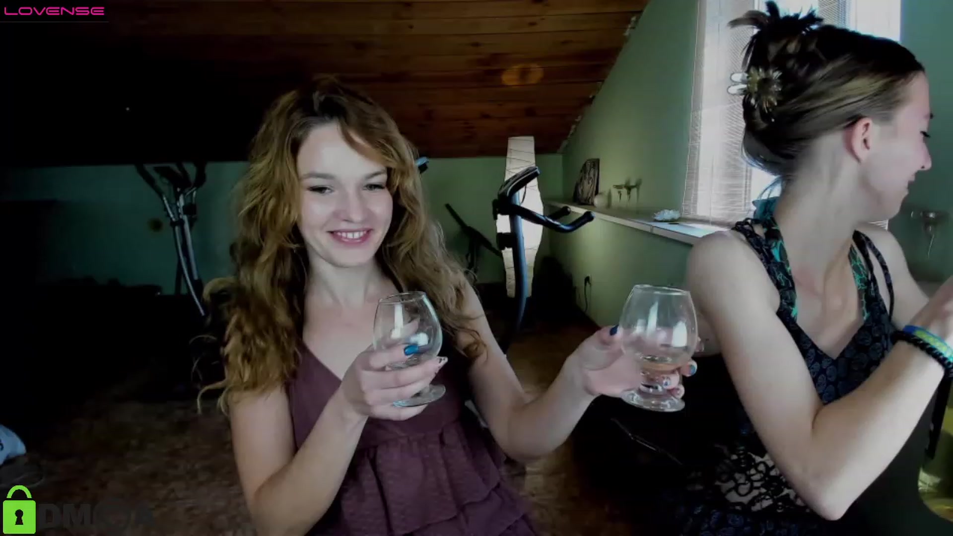Gallery image thumbnail from Its_Sunshine's myfreecams stream on, 11/15/2022, 10:16 image 3 of 20
