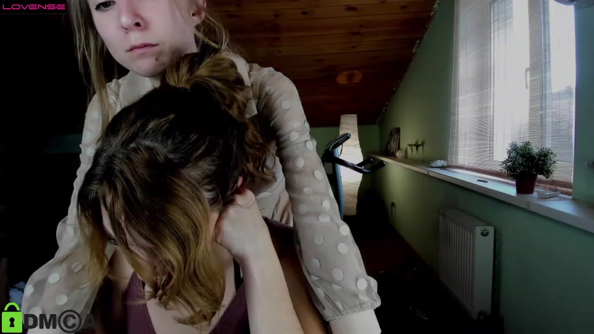 Gallery image thumbnail from Its_Sunshine's myfreecams stream on, 11/15/2022, 11:27 image 1 of 20
