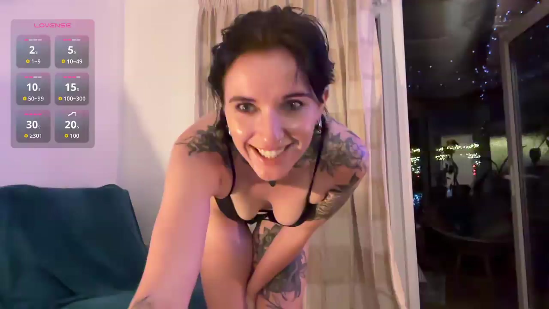 Gallery image thumbnail from Its_Verity's myfreecams stream on, 08/04/2026, 22:59 image 11 of 20
