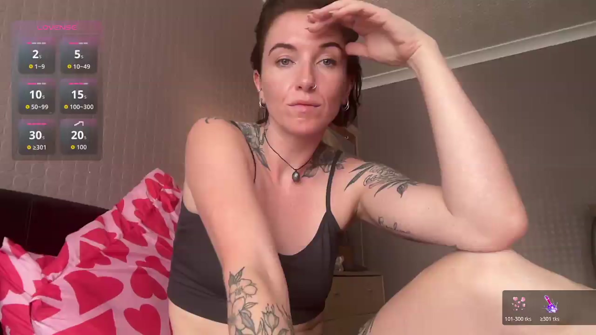 Gallery image thumbnail from Its_Verity's myfreecams stream on, 08/10/2026, 13:51 image 1 of 20