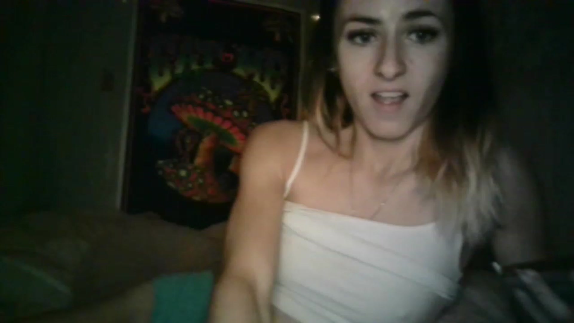 Gallery image thumbnail from Its_kyliee's myfreecams stream on, 04/03/2023, 02:39 image 2 of 20