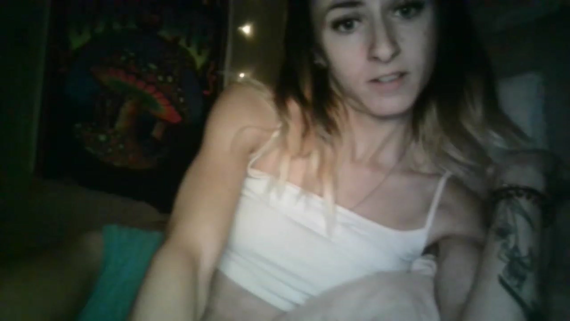 Gallery image thumbnail from Its_kyliee's myfreecams stream on, 04/03/2023, 02:39 image 6 of 20